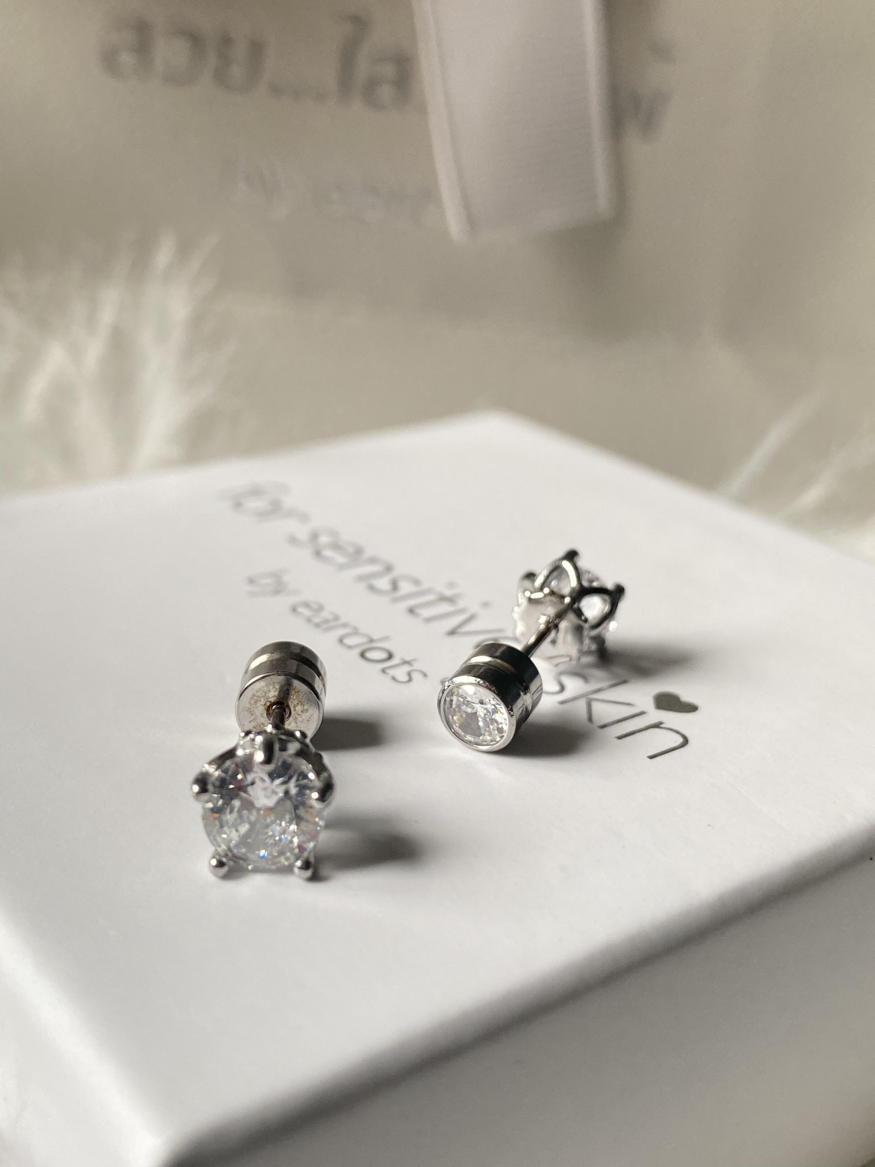 “เช็คสินค้าทัก line ก่อนโอนนะคะ”ต่างหูสำหรับผิวแพ้ง่าย จิวขันน็อตใส่ได้สองแบบ ขนาดก้านปกติ Biggi (ราคา/ชิ้น)_ETC37