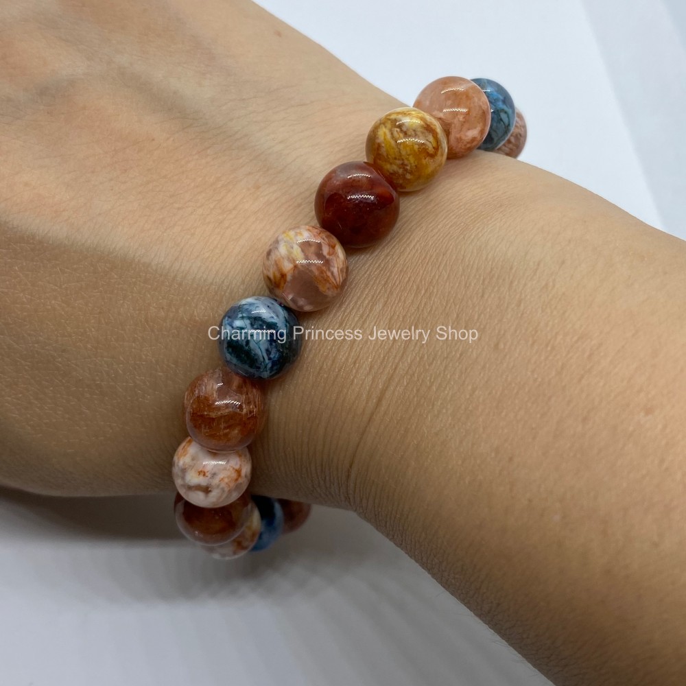 Sericite เซริไซต์ 10 มม เป็นตัวแทนทรัพย์สินและความร่ำรวย หินมงคลที่ช่วยดึงดูด เจริญก้าวหน้า รวมถึงทรัพย์สินเงินทองมาสู่ผู้ครอบครอง ช่วยนำพาชัยชนะและความสำเร็จในด้านสุขภาพ ช่วยทำให้ผ่อนคลายหายเครียดจากเรื่องต่างๆที่แบกเอาไว้อยู่ให้เบาลงและหายไป ทำให้ผู้ท