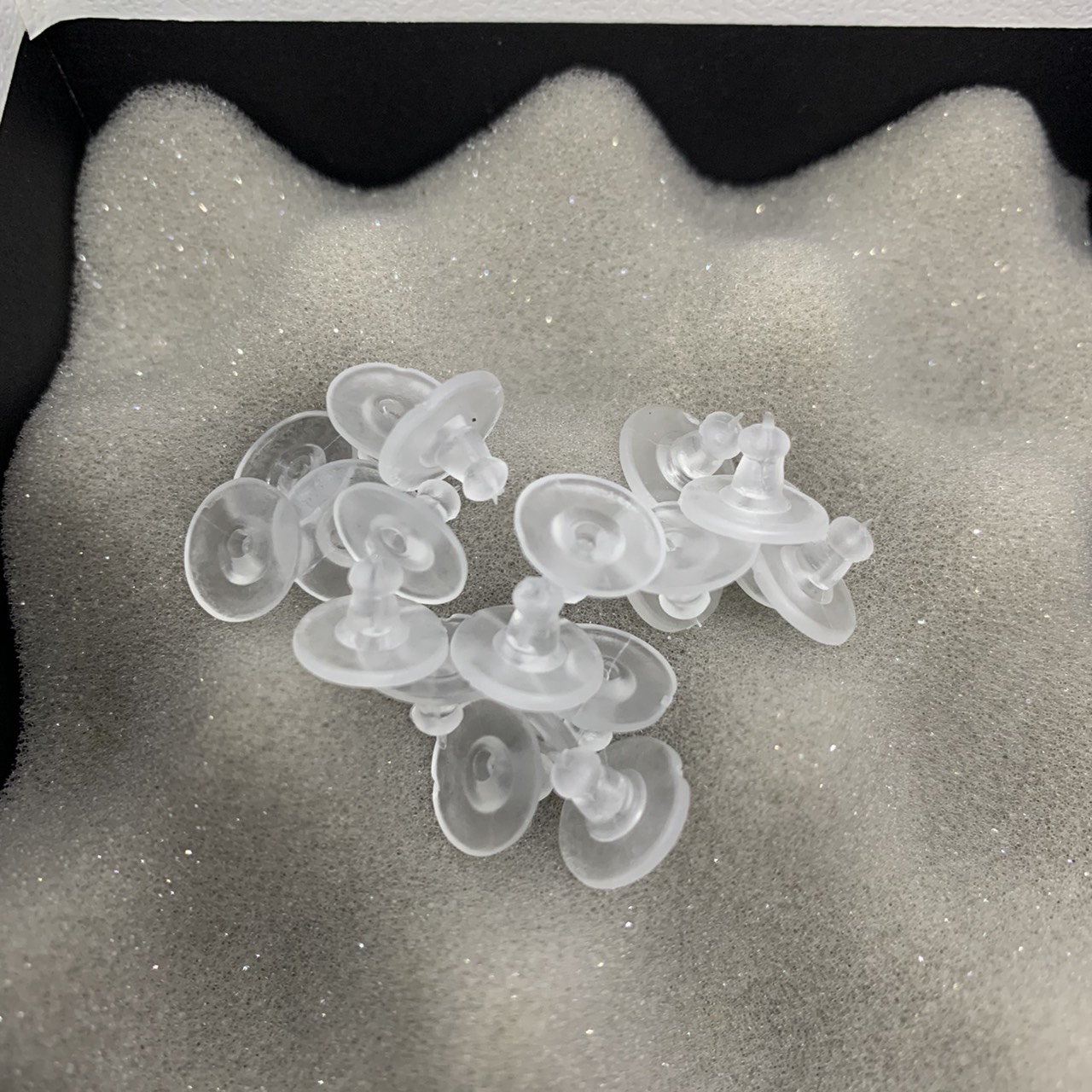 *กดติดตามมีส่วนลด* แป้นต่างหูซิลิโคนแบบจาน สีใส แน่น ใส่สบาย 20 คู่(EB007)