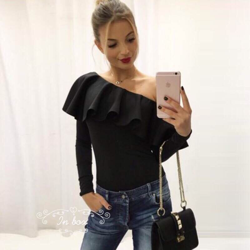 เสื้อทรงบอดี้สูท เข้ารูป ผ้าสแปนเด็กแบบสปอตส์ เนื้อดี เก็บทรง เนื้อผ้านุ่ม ยืดหยุ่นได้ ช่วงเป้ามีกระดุม สะดวกไม่ต้องกังวนเรื่องเข้าห้องน้ำ