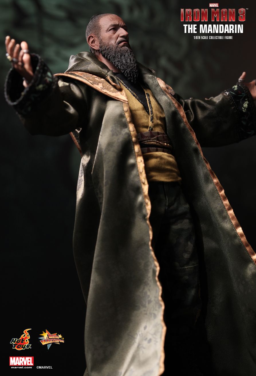 Hot Toys MMS211 IRON MAN 3 - THE MANDARIN