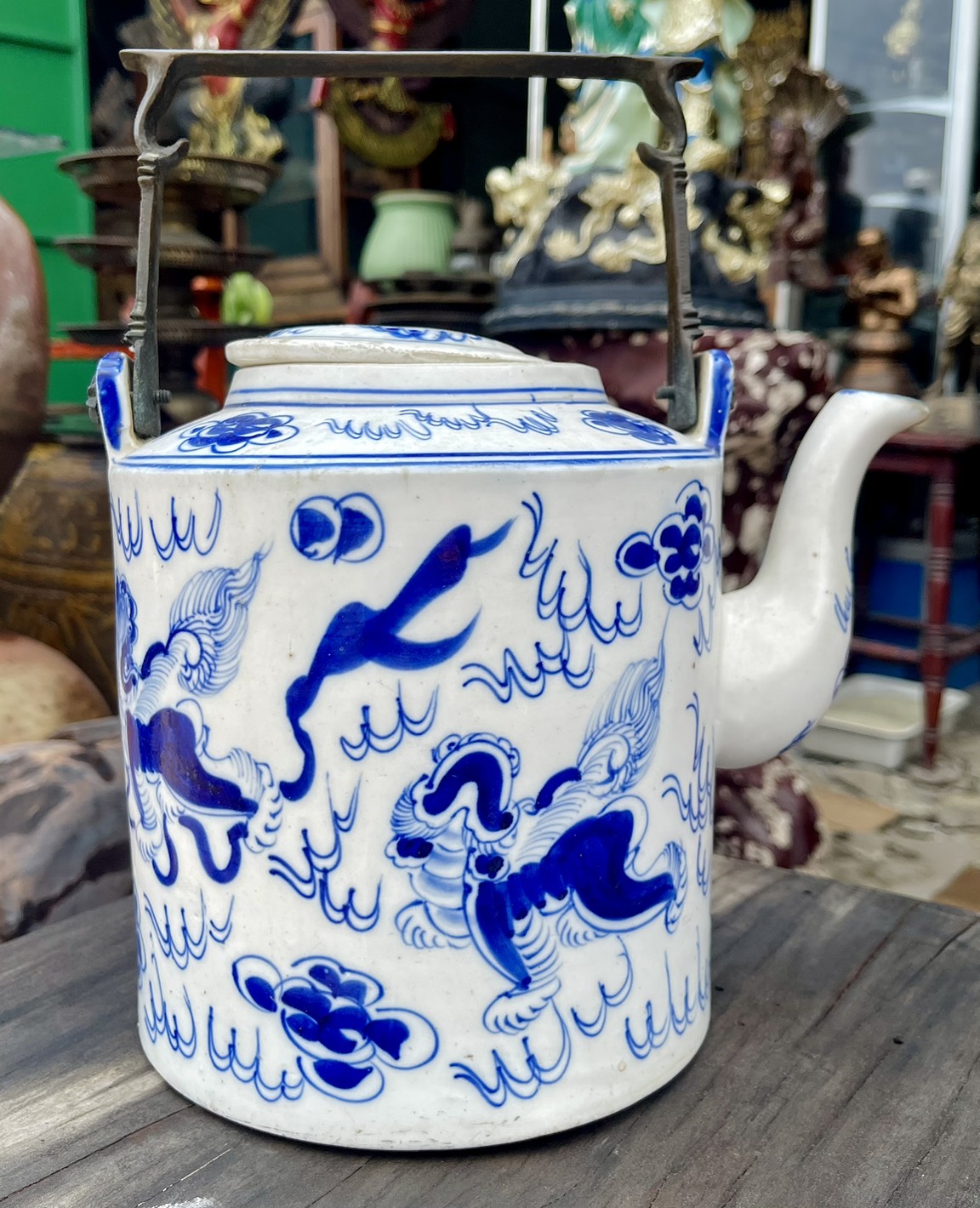 กาน้ำชาจีน ลายคราม ใบใหญ่ กาปังเคย ลายสิงห์เล่นเชือก