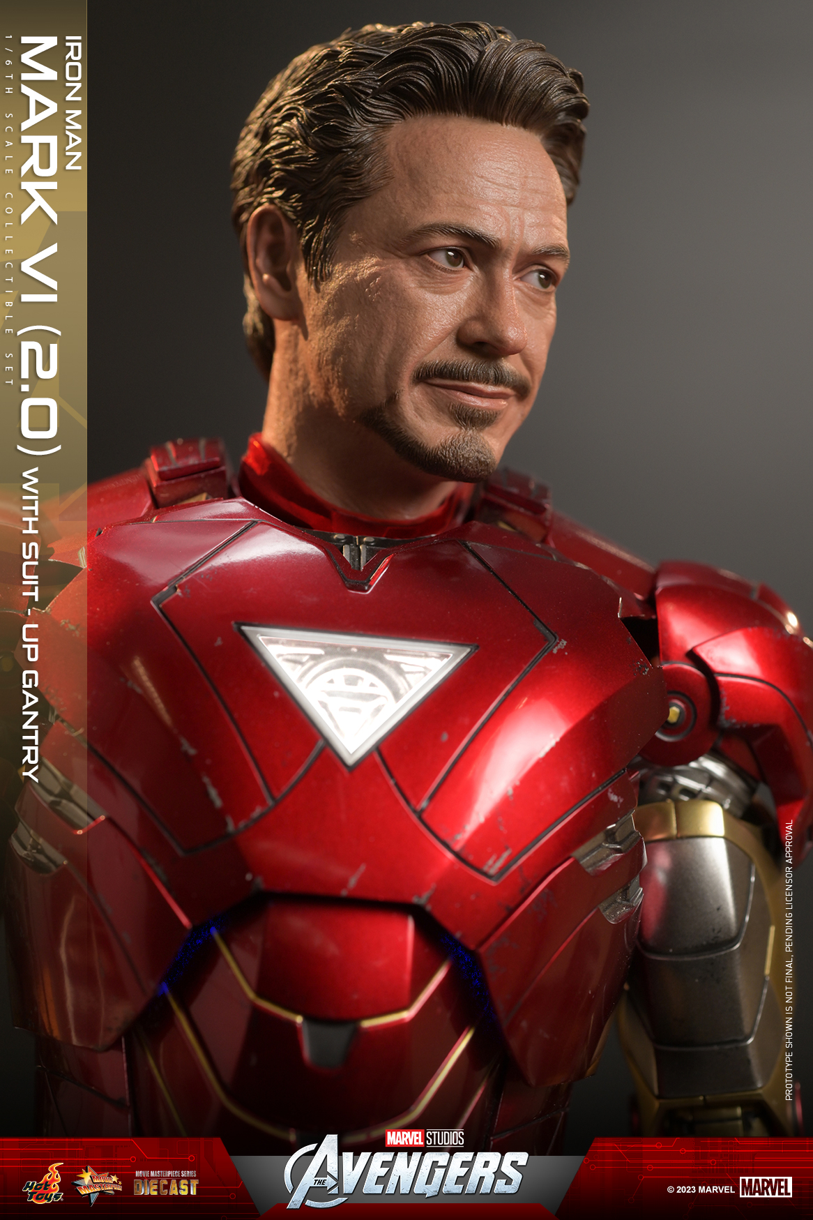 Hot Toys MMS688D53 1/6 The Avengers - Iron Man Mark VI (2.0) with Suit-Up Gantry
