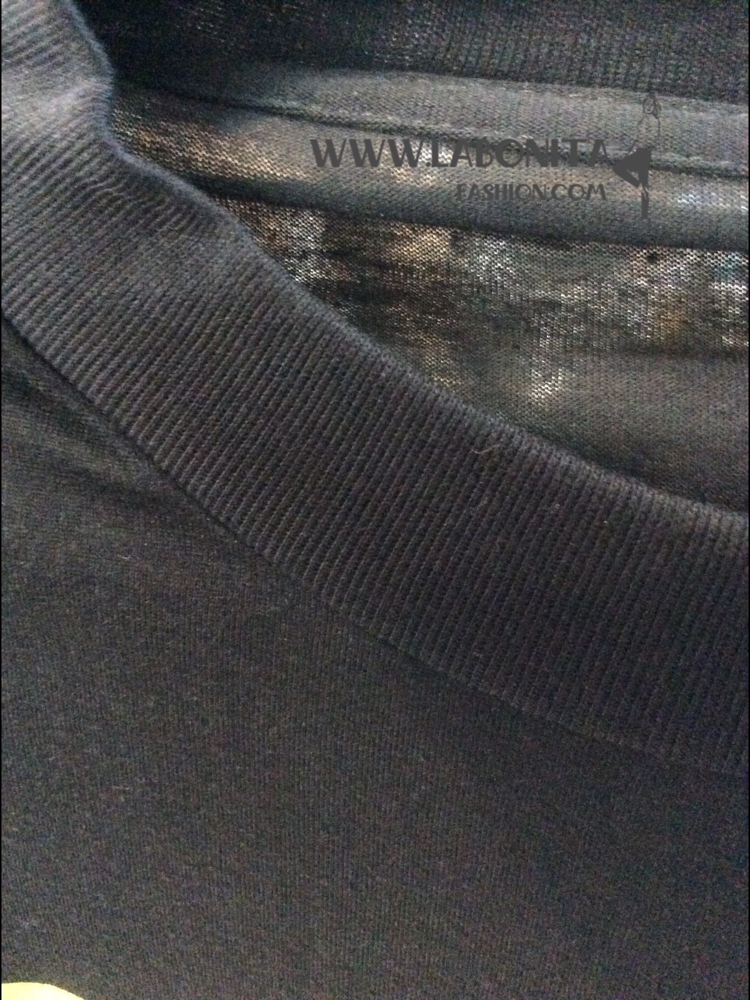 tour shirt เสื้อยืดวงร็อค ผ้าบาง สกรีนลายวงร็อค RAMONES ลายเดียวกันกับที่คุณเป้ย ปานวาดใส่ค่ะ ลายสกรีสวยๆ สกรีนหน้า/หลัง