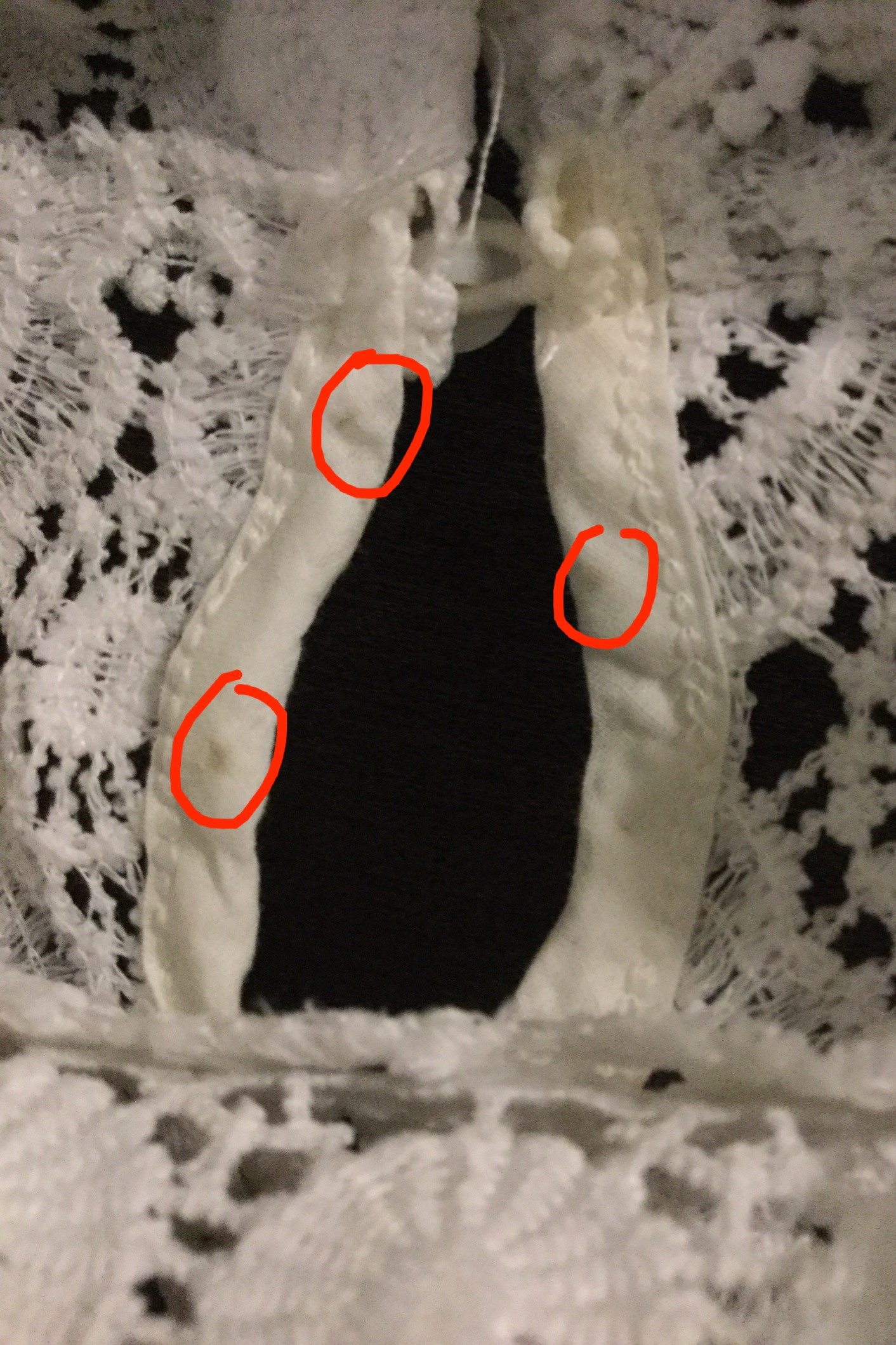 มาเพิ่มค้ะ!! เสื้อแขนยาวลูกไม้ฉลุ Self Portrait ดีไซน์คอลูกไม้ระบายน่ารัก แขนยาวจั้มข้อมือ คัตติ้งเนี้ยบ ซิปรูดหลัง แบบเก๋มากค่ะ (ดาราเซเลปใส่กันตรึม)