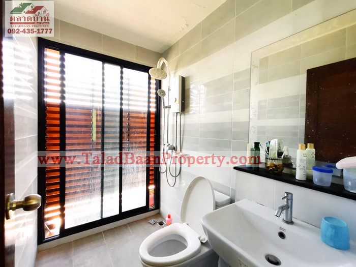 บ้านเดี่ยว บางบัวทอง 50 ตร.ว. ซ.ลำโพ 25 ใกล้สารสาสน์ฯบางบัวทอง ถ.กาญจนาภิเษก นนทบุรี บ้านใหม่-สวย สไตล์โมเดิร์น ทำเลดี