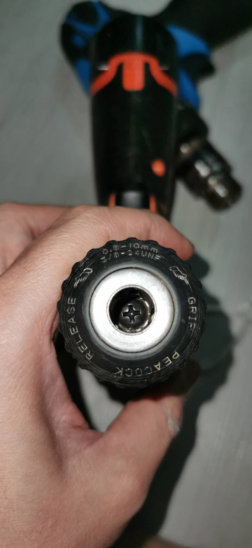 AD42 น็อตเกลียวซ้าย M5 สำหรับยึดหัวจับสว่าน 3 หุล สว่านแบตหัวจับ 0.8-10 มิล