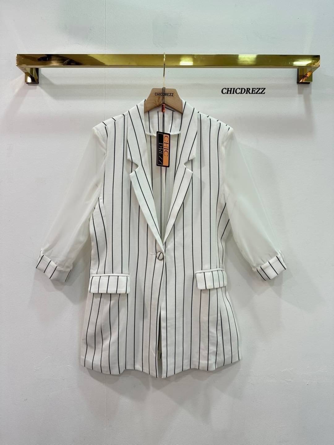 เบลเซอร์สูทสไตล์เกาหลี เสื้อสูทลายทางแขนซีทรู