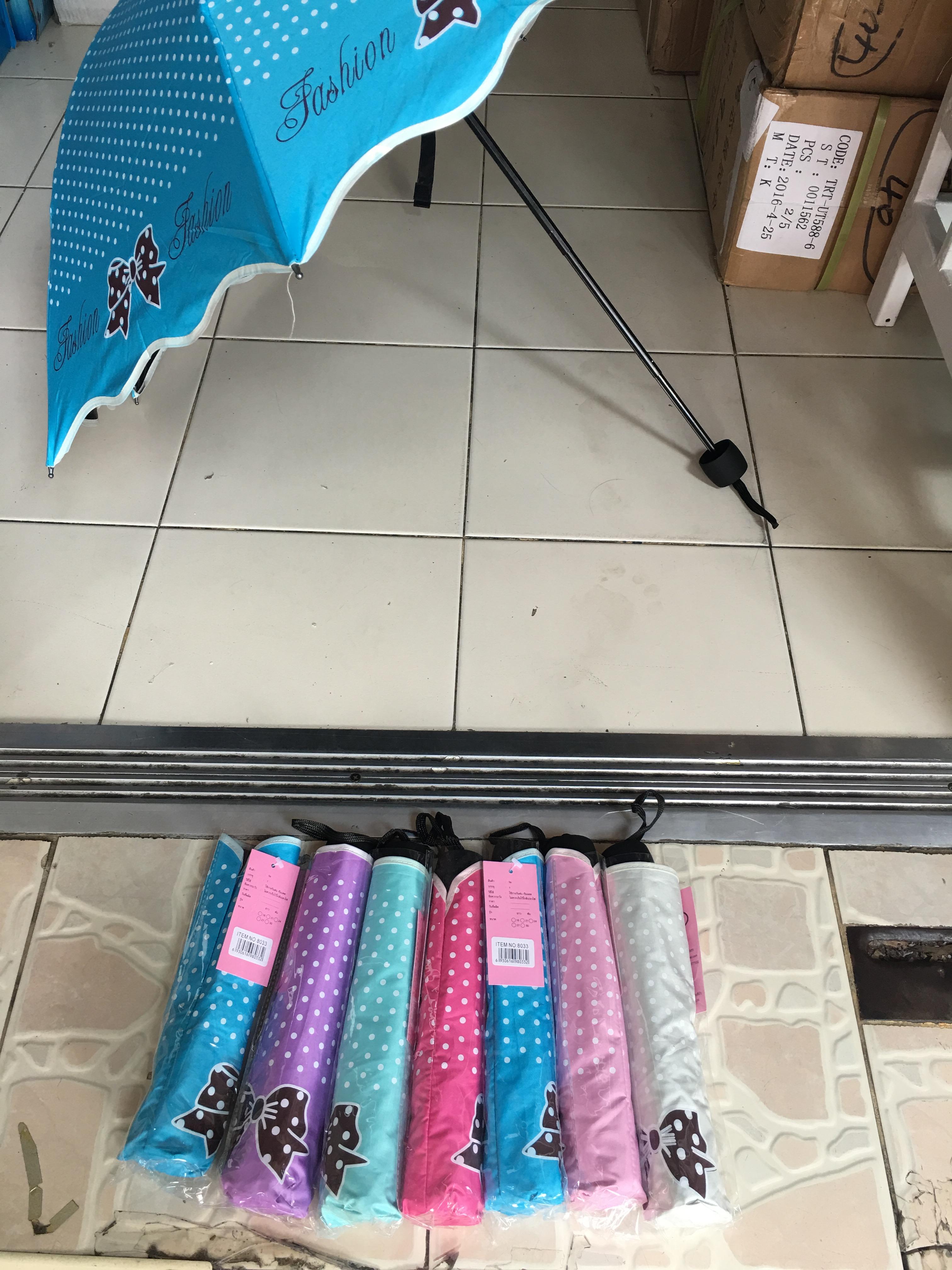 ร่มโค้งแฟชั่น ยูวีดำ รหัส8033