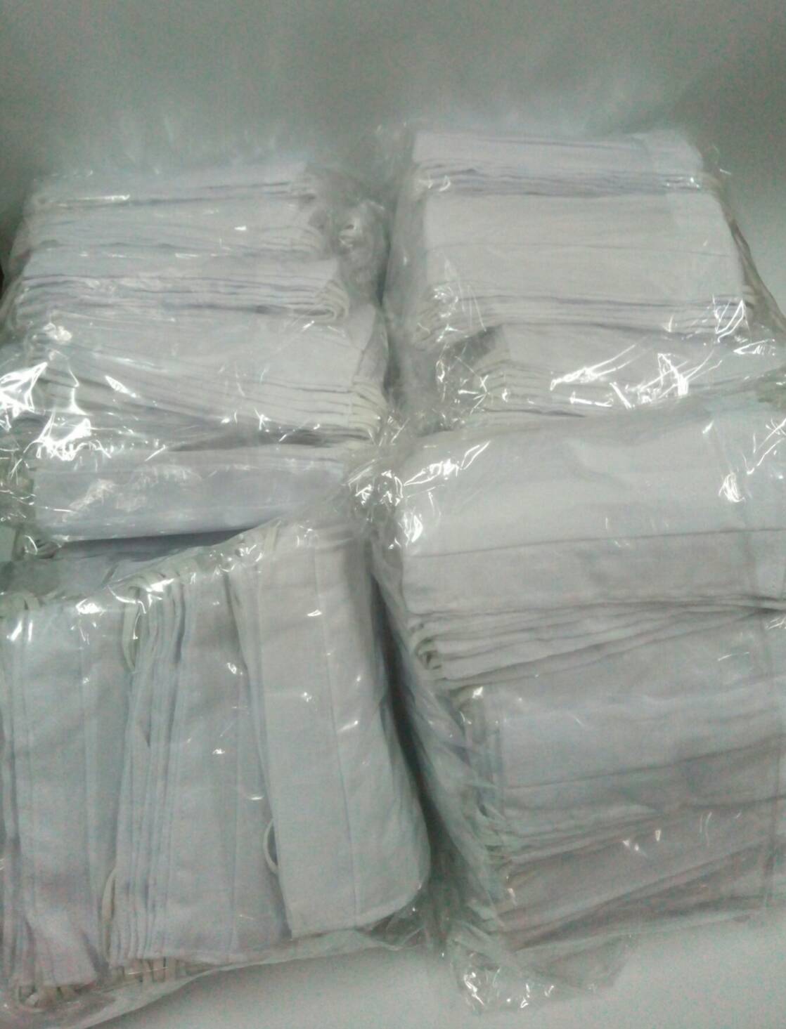 ผ้าปิดจมูกสาลู สายคล้องหู สีขาว (12 ชิ้น/แพ็ค)