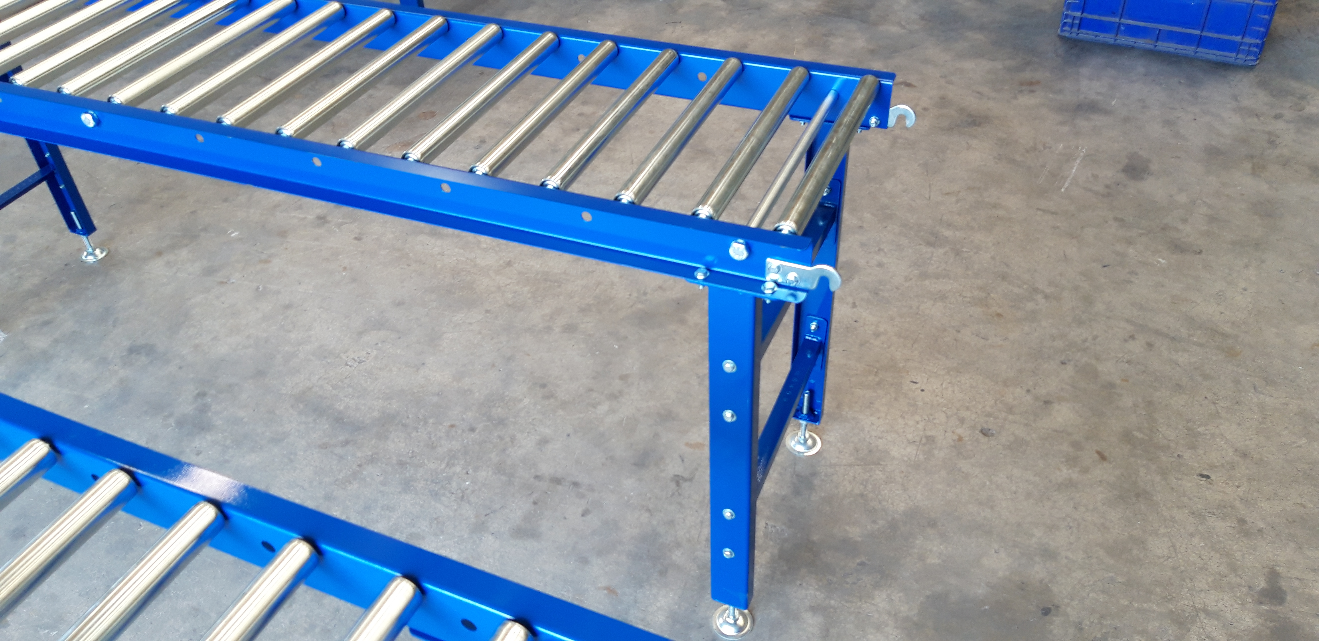 SPEEDWAY รางลูกกลิ้งลำเลียง กว้าง 40 ซม. ยาว 2 ม. สูง 75 ซม. ( Model SR32B 402075 )