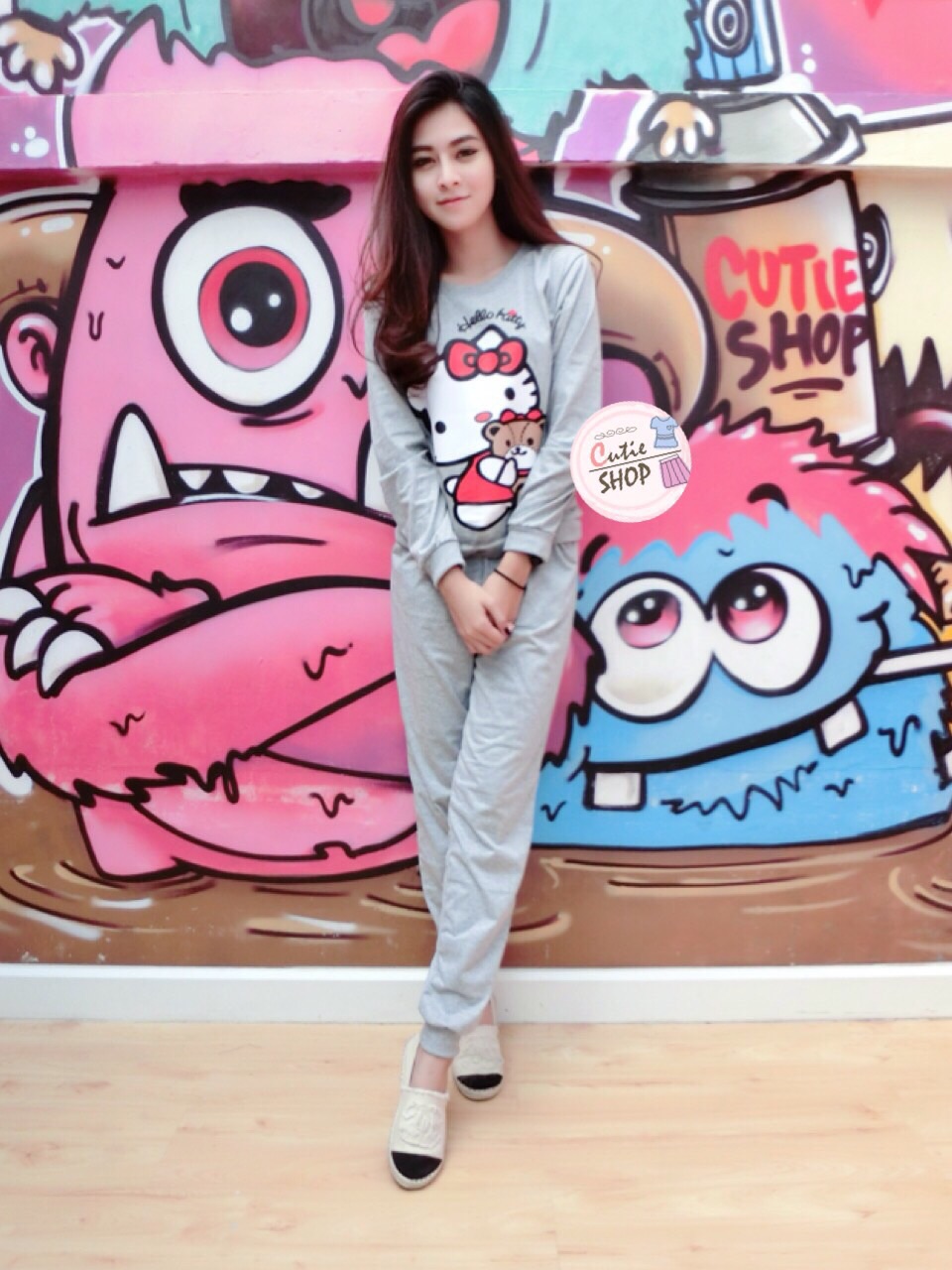 งานเซทเสื้อแขนยาวกับกางเกงขายาว สกรีน hello kitty