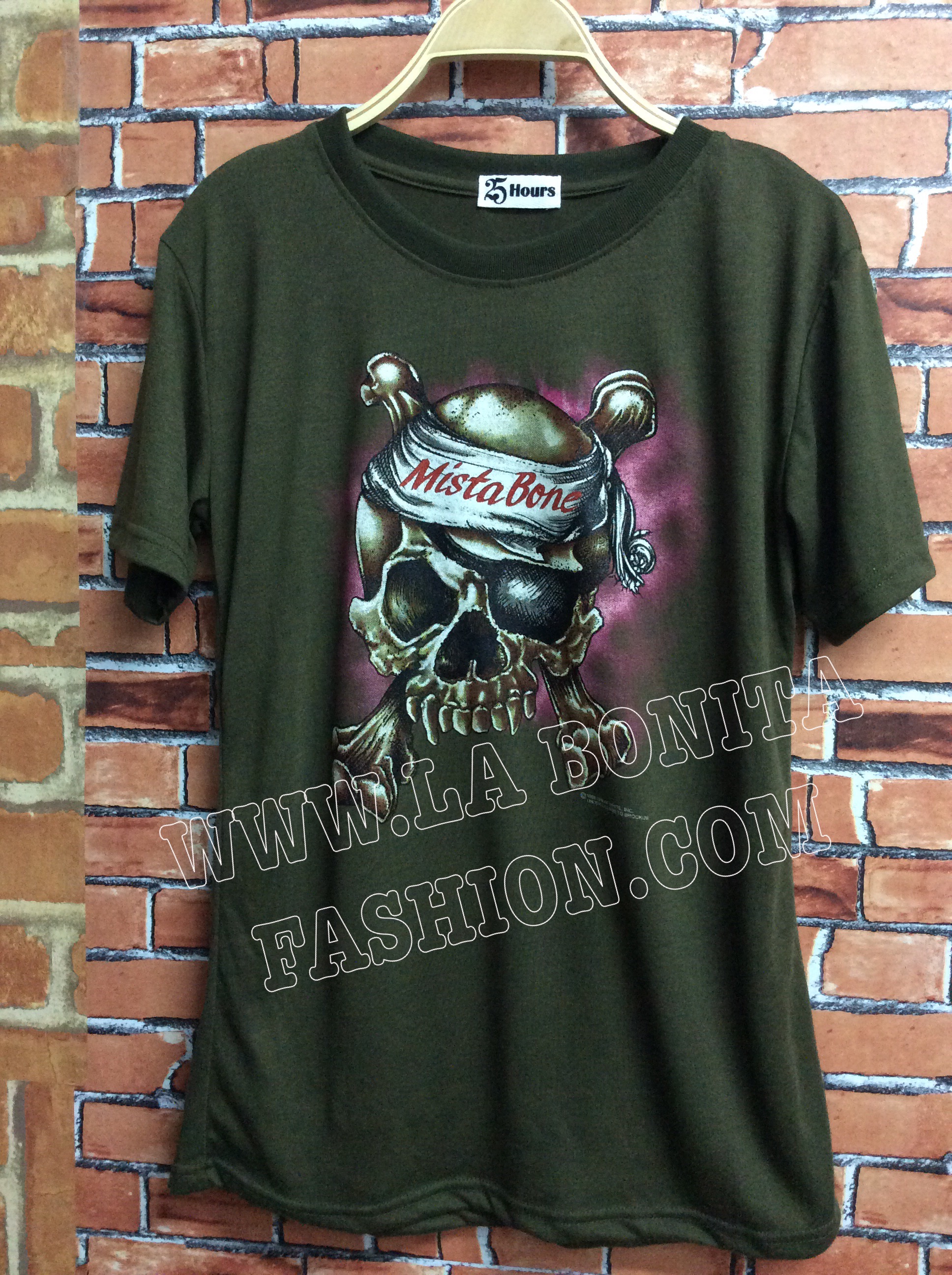 SALE 20% พร้อมส่ง เสื้อยืด สไตล์เดียวกับ Iron Maiden งานสวย สกรีนลายหัวกะโหลกMista Bone ลายเดียวกับคุณ ชมพู่ อารยา เลยค่ะ เสื้อรุ่นนี้งานสวยมากค่ะ ตัดเย็บด้วยผ้ายืดเนื้อนุ่มอย่างดี ผ้ายืดเนื้อบางแต่นุ่มมากใส่สบายค่ะ
