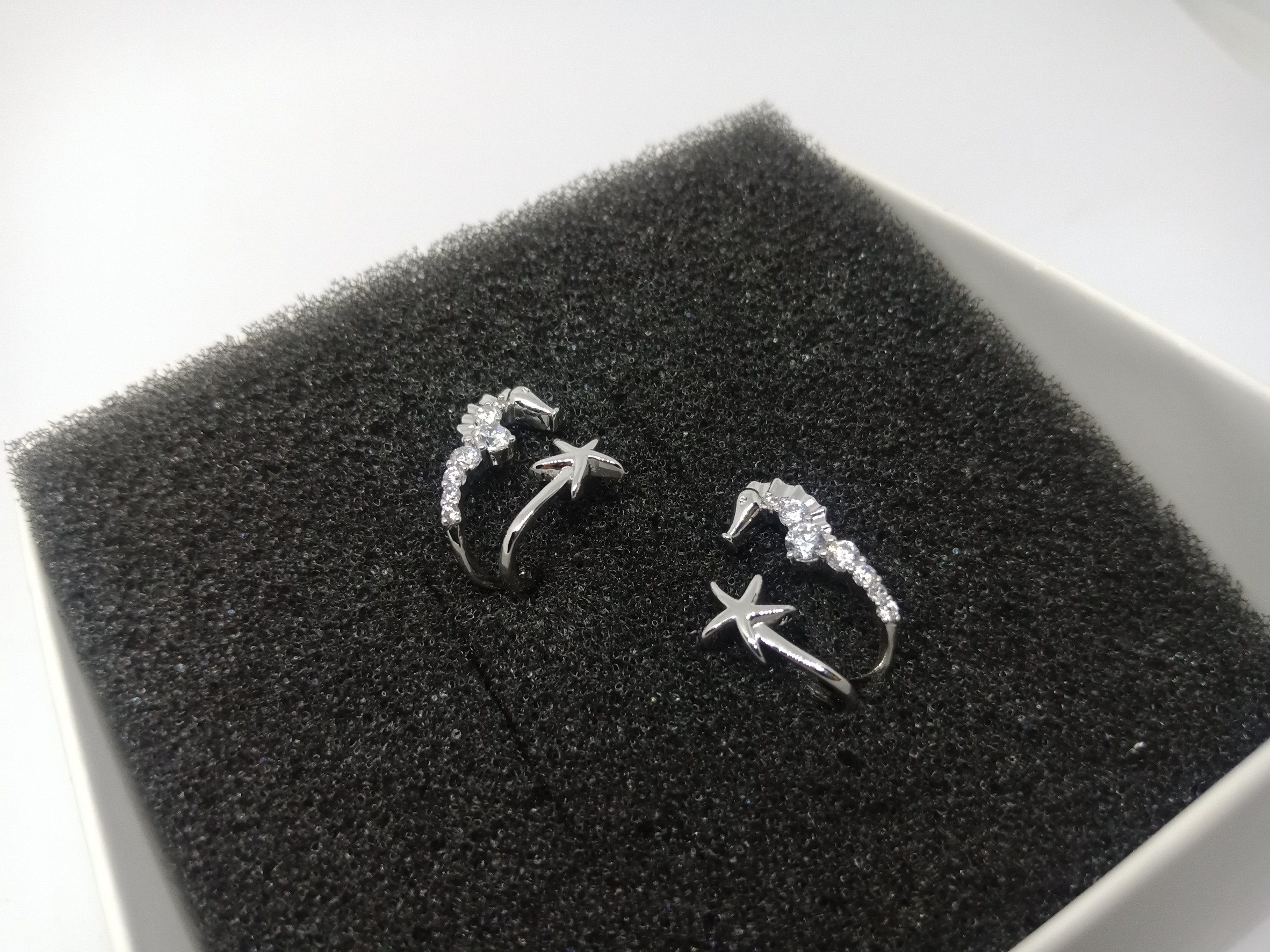 ต่างหูสำหรับผิวแพ้ง่าย เงินแท้ 92.5% Unico_ES523