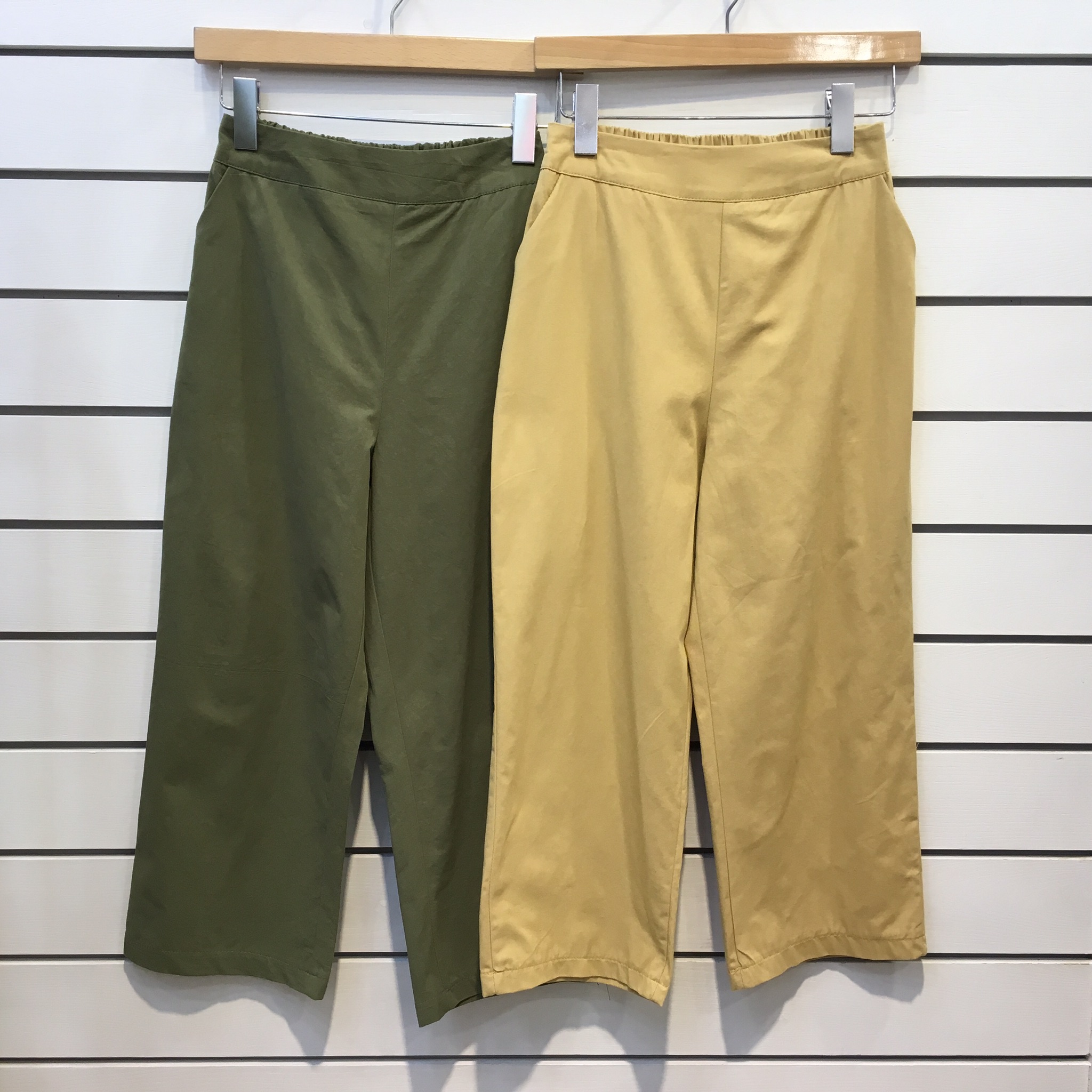 ชุดเซ็ท2ชิ้น ชุดเซ็ทผู้หญิง ชุดเสื้อ+กางเกงขายาว เข้าเซตสวยๆชิคๆ