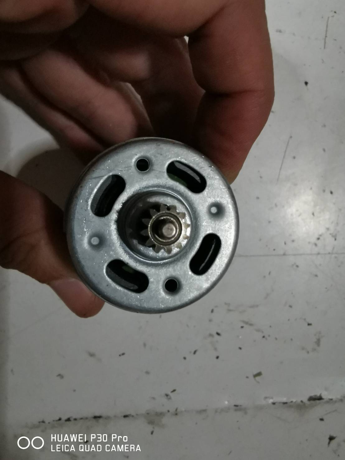 MO15 มอเตอ ร์RS550 แบบมีเฟือง 12 ฟัน 10V-12V