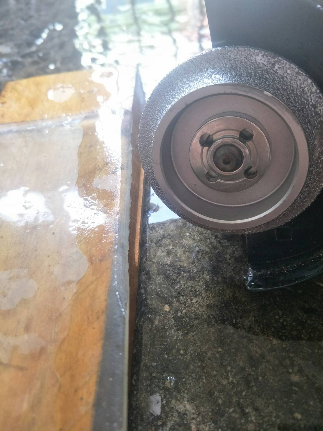 DG16 ชุดหินเจียร ลบคมขอบ กระจก กระเบื้อง แกรนิตโต้ 3 ใบ สำหรบัเครื่องเจียร 4 นิ้ว