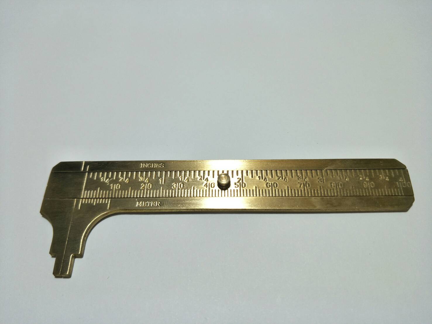 R08 เวอเนียร์ทอง 100 mm เหลือง