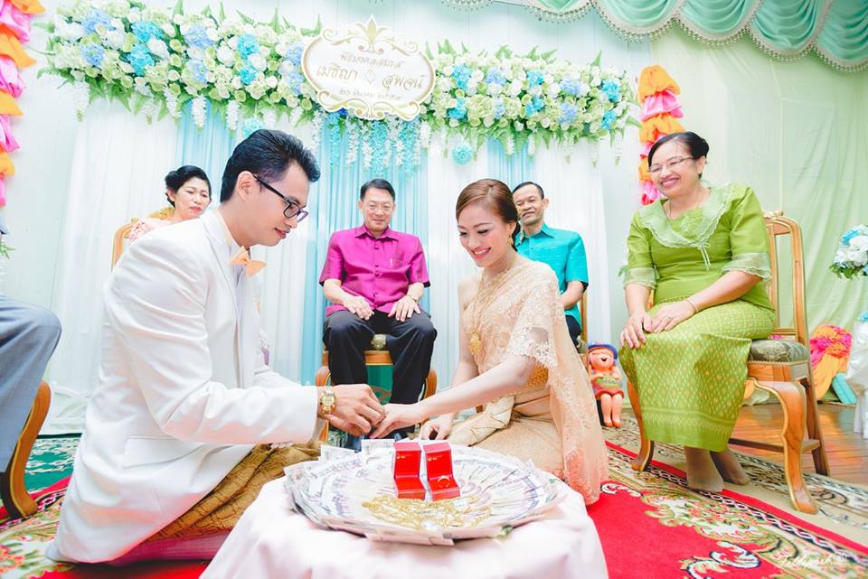 ฉากดอกไม้งานแต่ง ราคาถูก รังสิต