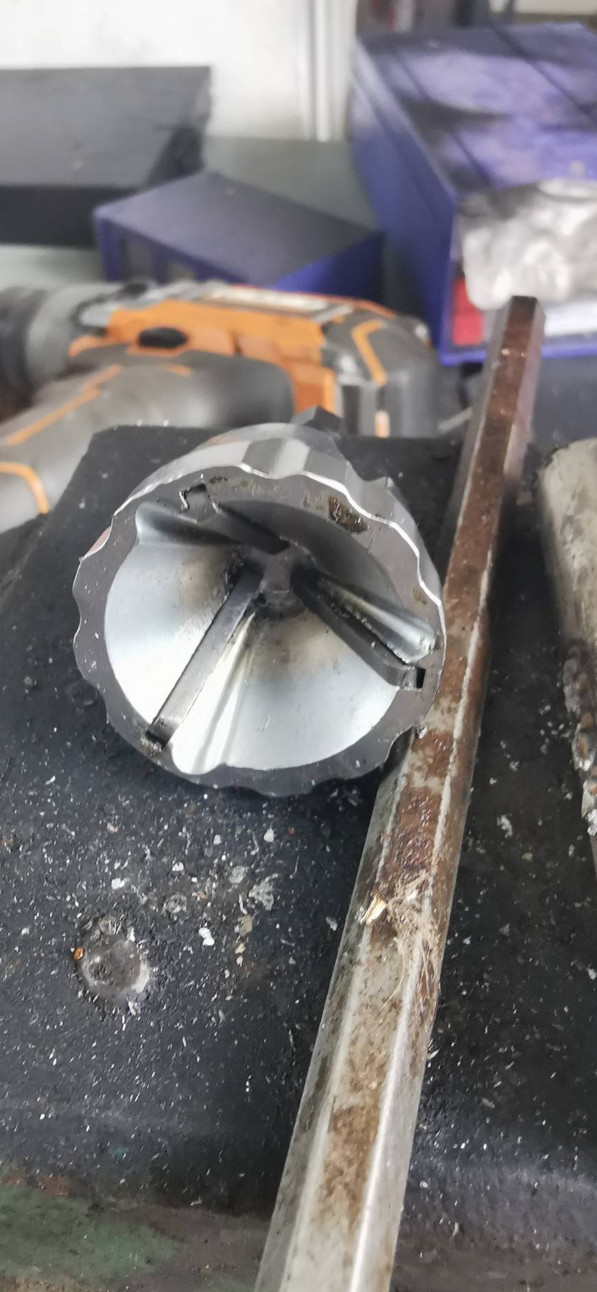 DC14 ดอกลบคมเกลียวในเกรดสูง ฟันคาร์ไบ สำหรับ เหล็กเหนียว ชุบแข็ง ขนาด 3.2-19 มิล