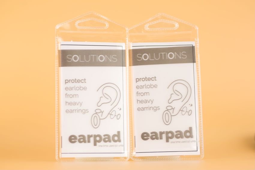 *กดติดตามมีส่วนลด* Earpad ตัวช่วยหูยาน/ฉีกใส่ต่างหูได้สวย ใช้ครั้งเดียวทิ้ง แพคละ 50 ชิ้น_OP001