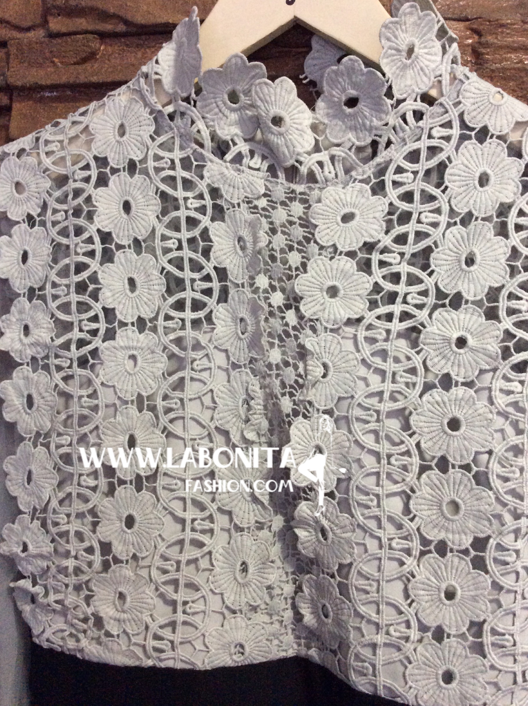 จั้มสูทขายาว ผ้าลูกไม้ตัดต่อกางเกงผ้าอย่าดีมีน้ำหนัก