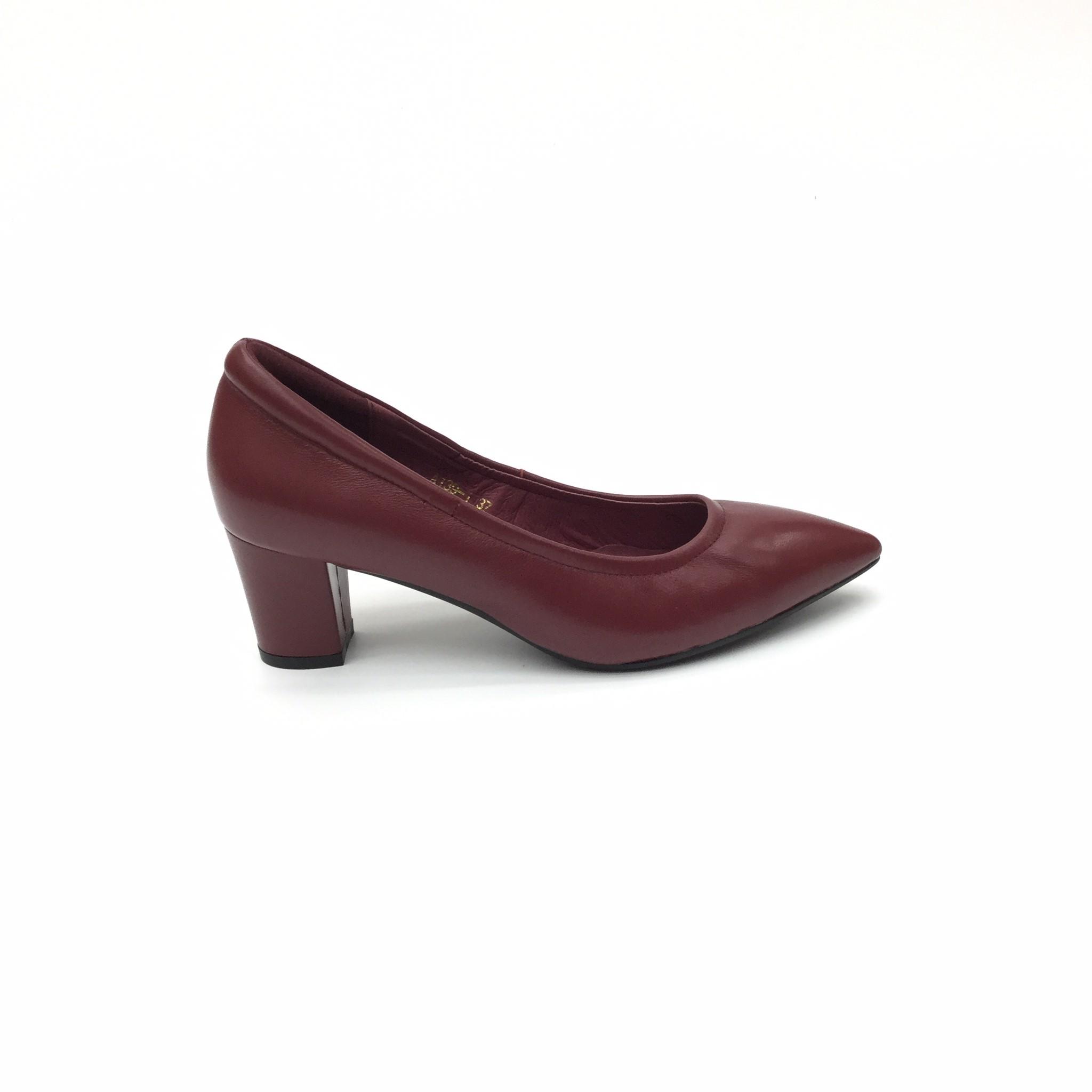 ทรงปกติ สินค้าลดราคา ไม่รับเปลี่ยน-คืน ทุกกรณึ Zenachoo Vanessa2 สี Wine สูง 2 นิ้ว รองเท้าหนังแกะนิ่ม หัวแหลมทรงสวย