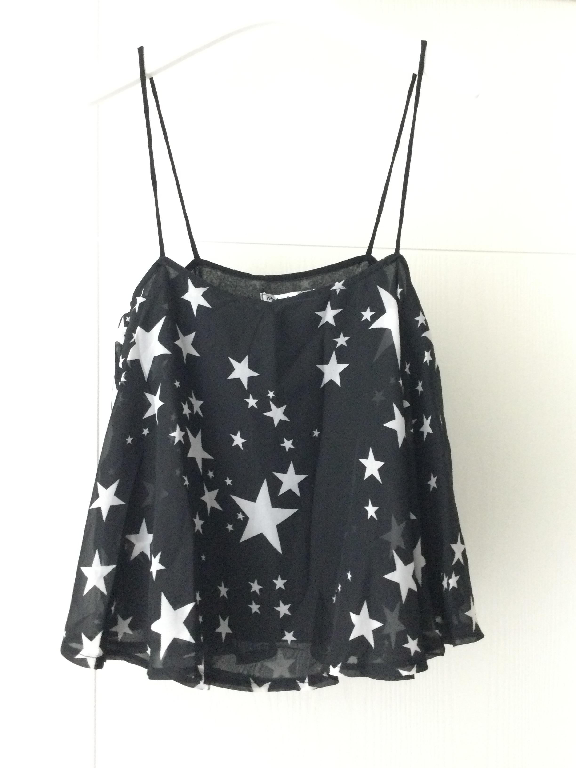 เสื้อสายเดี่ยวผ้าชีฟองลายดาว