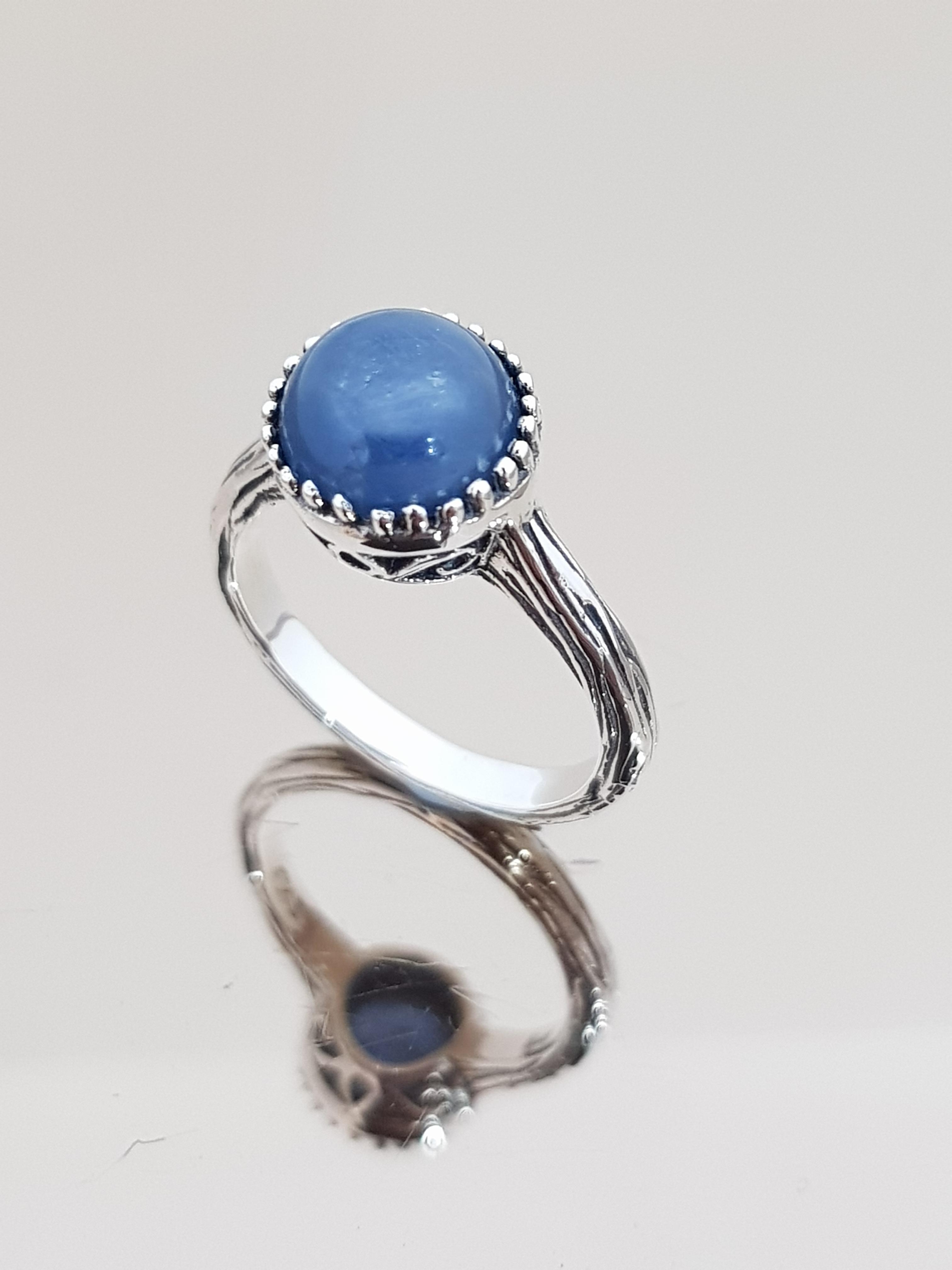 แหวนไคยาไนท์ เม็ดเดี่ยว พลอยสีน้ำเงิน 925 Kyanite Solitaire Round 8 mm Ring