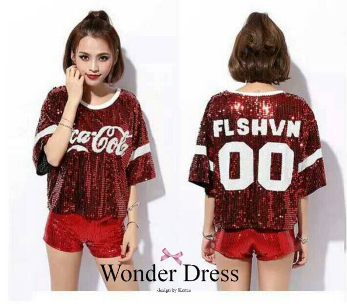 KOREA ITEM COCA COLA TOP สินค้าพร้อมส่งจร้า ห้ามพลาดเลยน่ะค่ะสาวๆ สำหรับเสื้อรุ่นนี้ แม่ค้าช๊อปปชอบ เสื้อวิ๊ง Coca Cola งานปักแน่นๆ ปราณีตสุดเลยจร้า แมทซ์กับ อะไรก็เริสคร้า แม่ค้าการันตรีเลยยย เหมาะกับสาวๆทุกไซค์เลย น่ะค่ะ