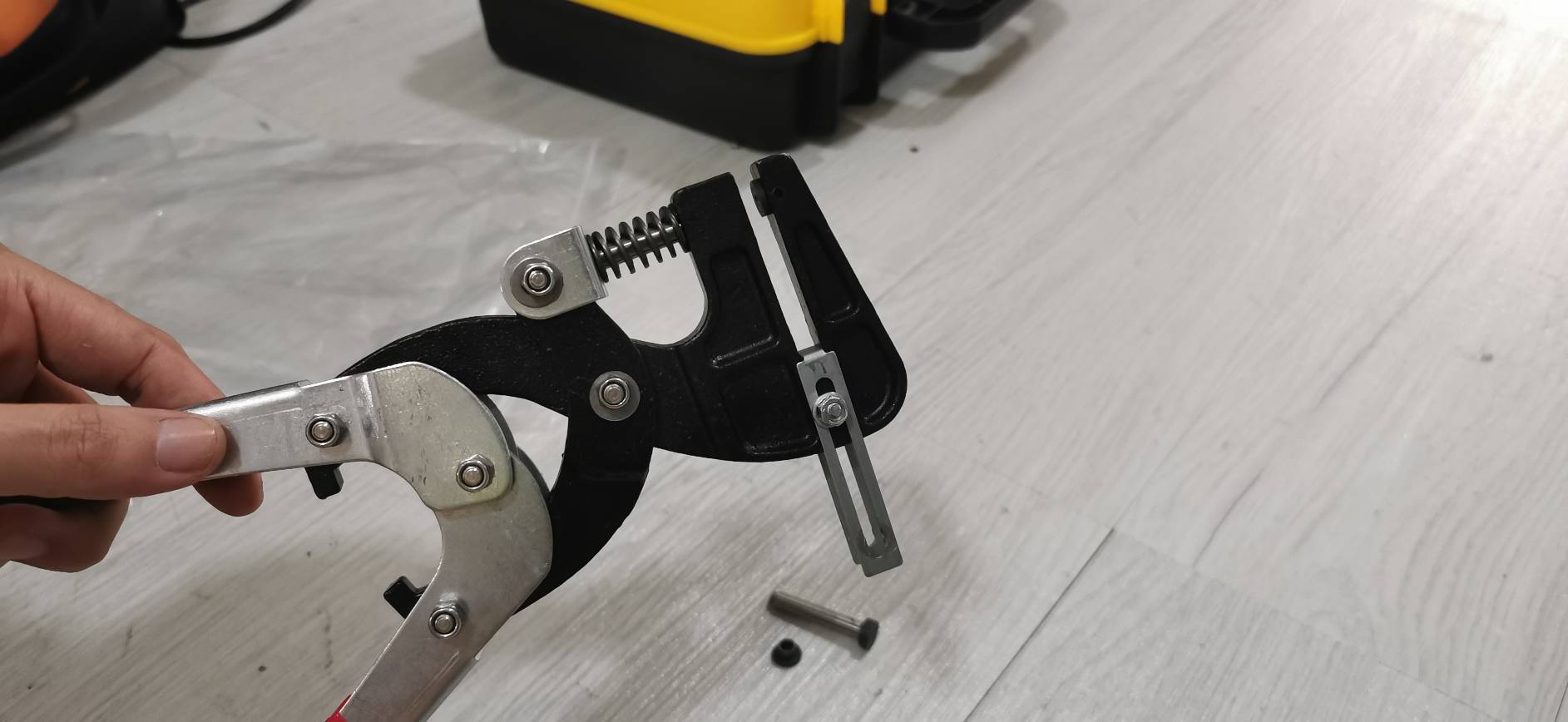 PL11 คีมเจาะรูเหล้ก สำหรับยิงรีเวท ขนาดรู 3.2+4.2 มิล รุ่นงานหนัก