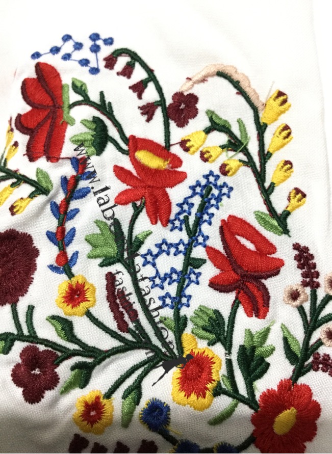 Korea Fairy shirt เสื้อเชิ้ตสีขาว คอหยักๆ เสื้อเกาหลีสวยๆ เสื้อผ้างานดีมีป้าย สไตล์เซเลบใส่ ตัวนี้งานป้ายเกาหลีเลยนะจ๊ะ