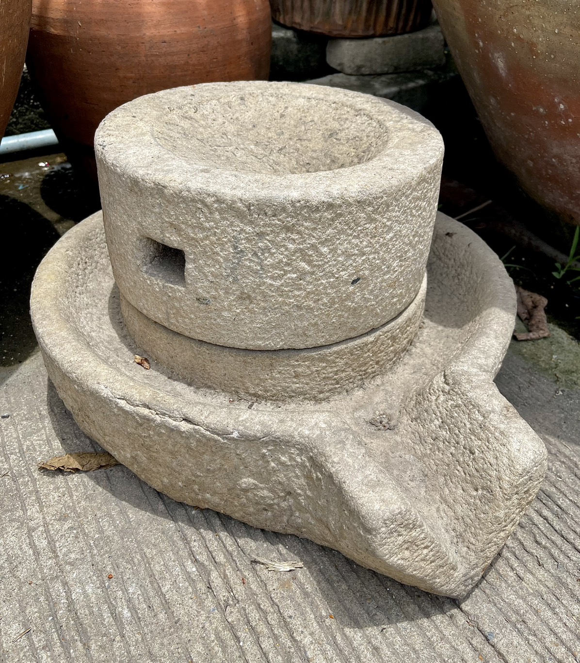 โม่แป้งโบราณ โม่หินโบราณ เครื่องบดแป้งหินแกรนิต ชุดใหญ่