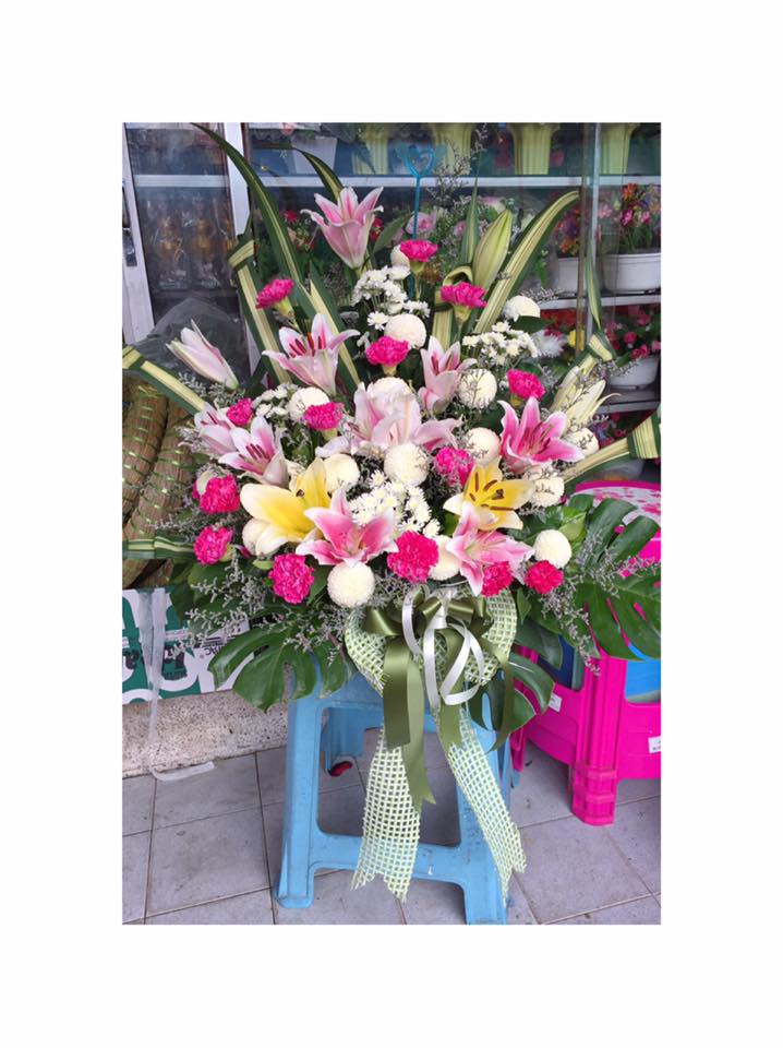 กระเช้าดอกไม้สดมอบแสดงความยินดี เปิดธุรกิจใหม่ (Flower Basket)