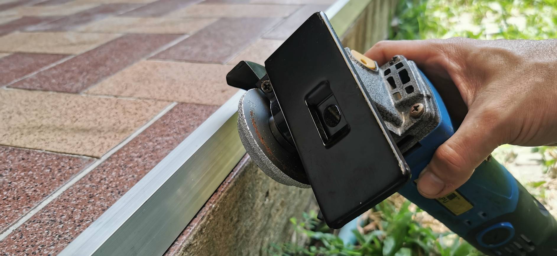 GA04 ไกด์นำตัด/เจียร หน้าแคบ สำหรับเครื่องเจียร 4 นิ้ว งาน เจียรขอบลบคม