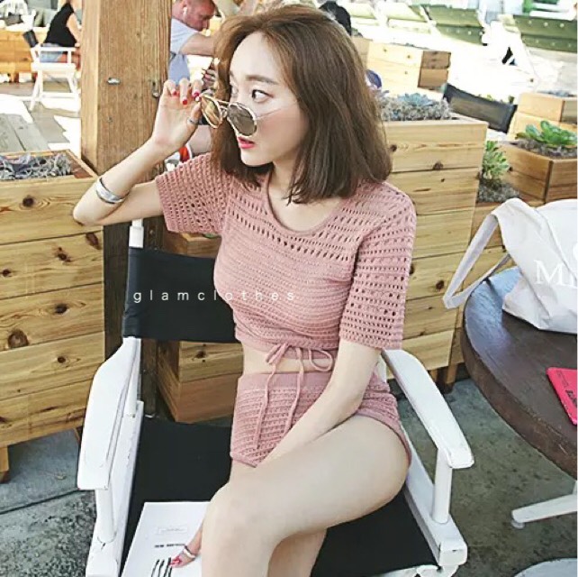 SALE 20% KNITTED SWIMWEAR detail : ชุดเซทไหมพรม เป็นเซทใส่ชายทะเล หรือจะลงน้ำก็ได้ค่ะ เนื้อผ้าไหมพรม มีซับในทั้งหน้าอกพร้อมฟองน้ำ และกางเกงก็มีซับใน ไม่โป๊ค่า