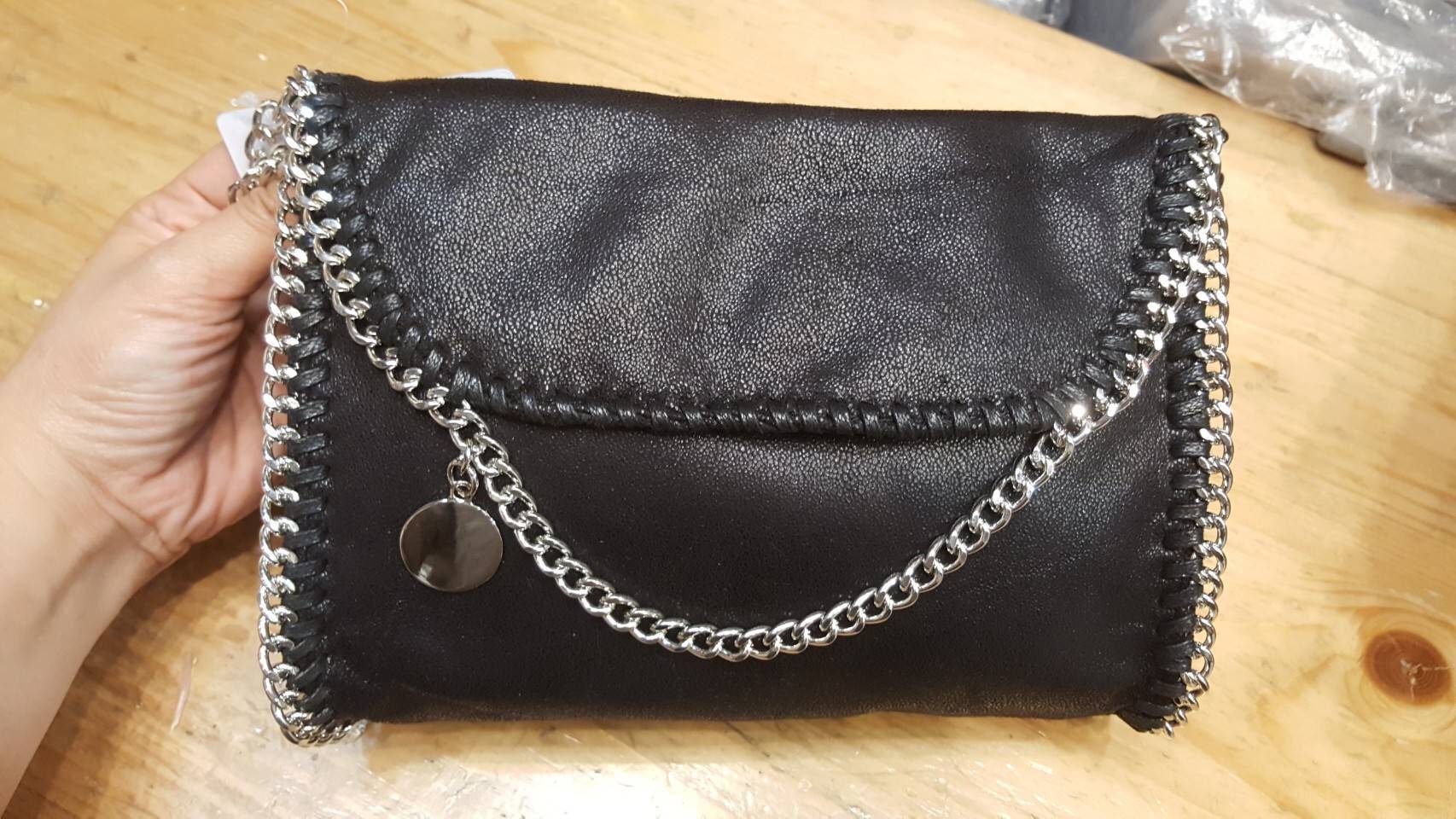 New!! "กระเป๋าแฟชั่น" STELLA MACCARTNEY !! รุ่น Falabella Crossbody อะไหล่ สีเงินสว่าง ไม่ลอกก ไม่ดำ