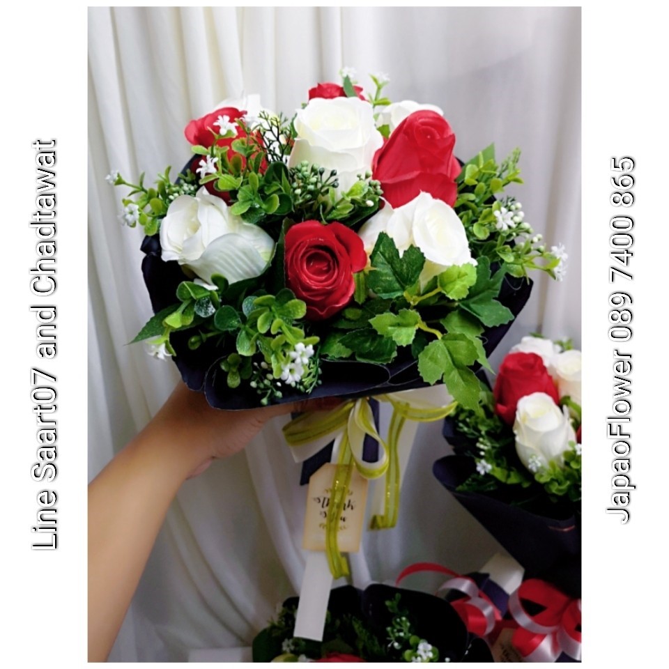 ช่อดอกกุหลาบแห้ง สีแดงขาว