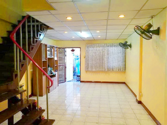 ทาวน์เฮ้าส์ ม.อ่าวพฤกษา ใกล้ ม.เกษตรศาสตร์ ศรีราชา อ่าวอุดม ติดนิคมแหลมฉบัง ทุ่งสุขลา ศรีราชา ชลบุรี บ้านสวย ต่อเติมพร้อมอยู่