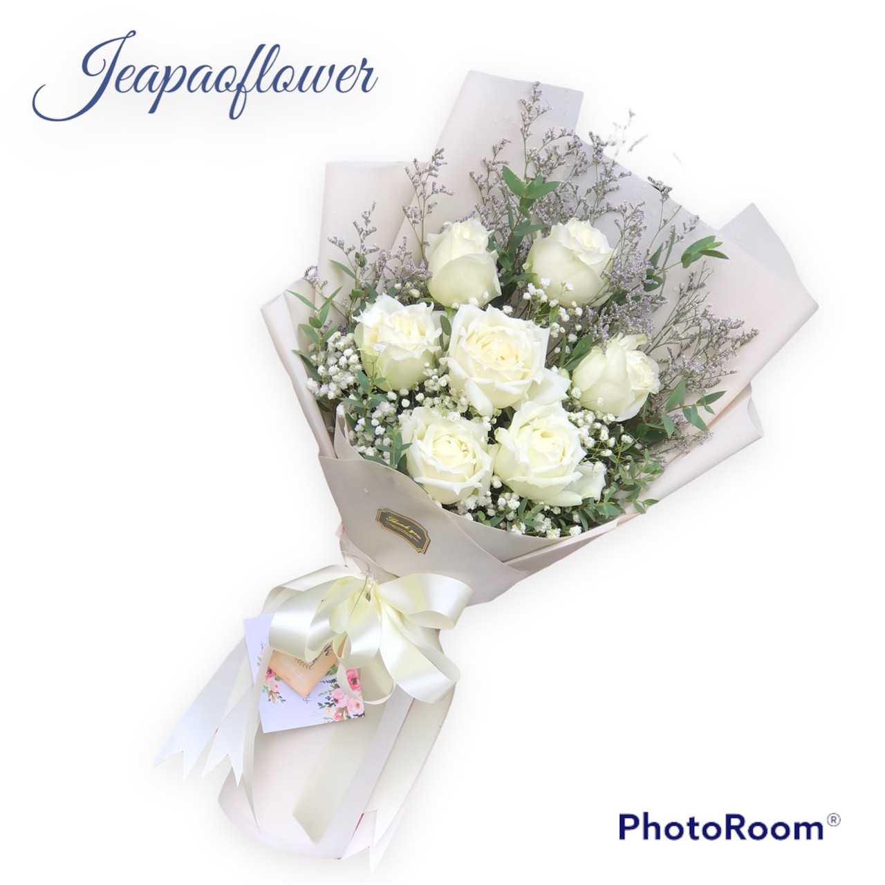 ช่อดอกกุหลาบขาว 7-8 ดอก มอบอวยพรวันเกิดคนรู้ใจ วันครบรอบ เป็นของขวัญแสนพิเศษ