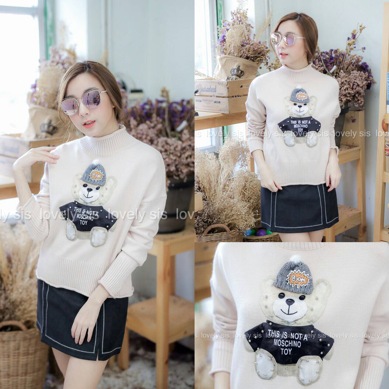 เสื้อไหมพรมแขนยาวคอเต่า งานปักน้องหมี แต่งหมุด แบรนด์ Moschino น่ารักมากๆค่า ตัวหมีดีเทลละเอียด ติดหมวกมีปอมน่ารัก เนื้อผ้าก็นุ่ม ใส่อุ่น งานเกรดดีค่า แนะนำๆเลยตัวนี้