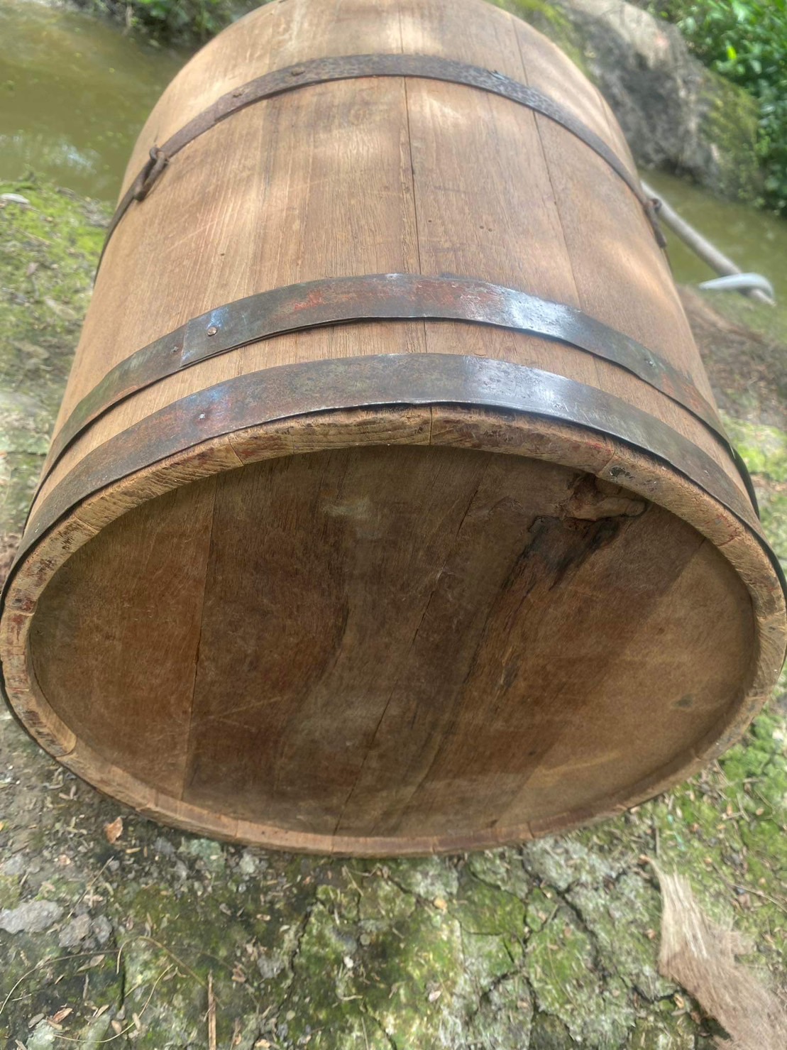 ถังข้าวไม้สักมีฝาปิด ถังไม้สักพร้อมฝาปิดมือสอง สภาพเก่าแท้ ถังหมักถั่วเขียวแบบโบราณ