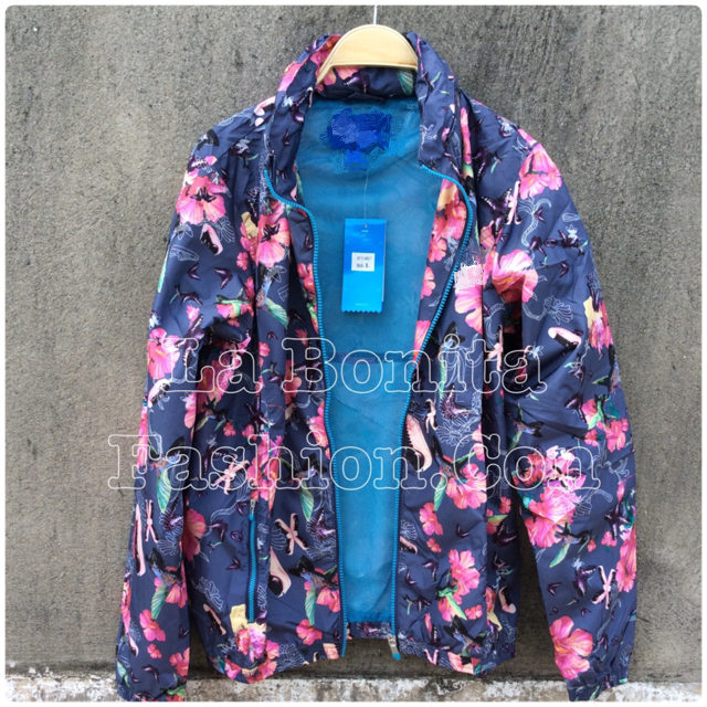 เสื้อแจ็คเก็ตผ้าร่มลายดอกสีสดใส เสื้อแจ็คเก็ตมีฮู้ด ( ฮู้ดถอดได้ค่ะ) เสื้อแจ็คเก็ตผู้หญิง
