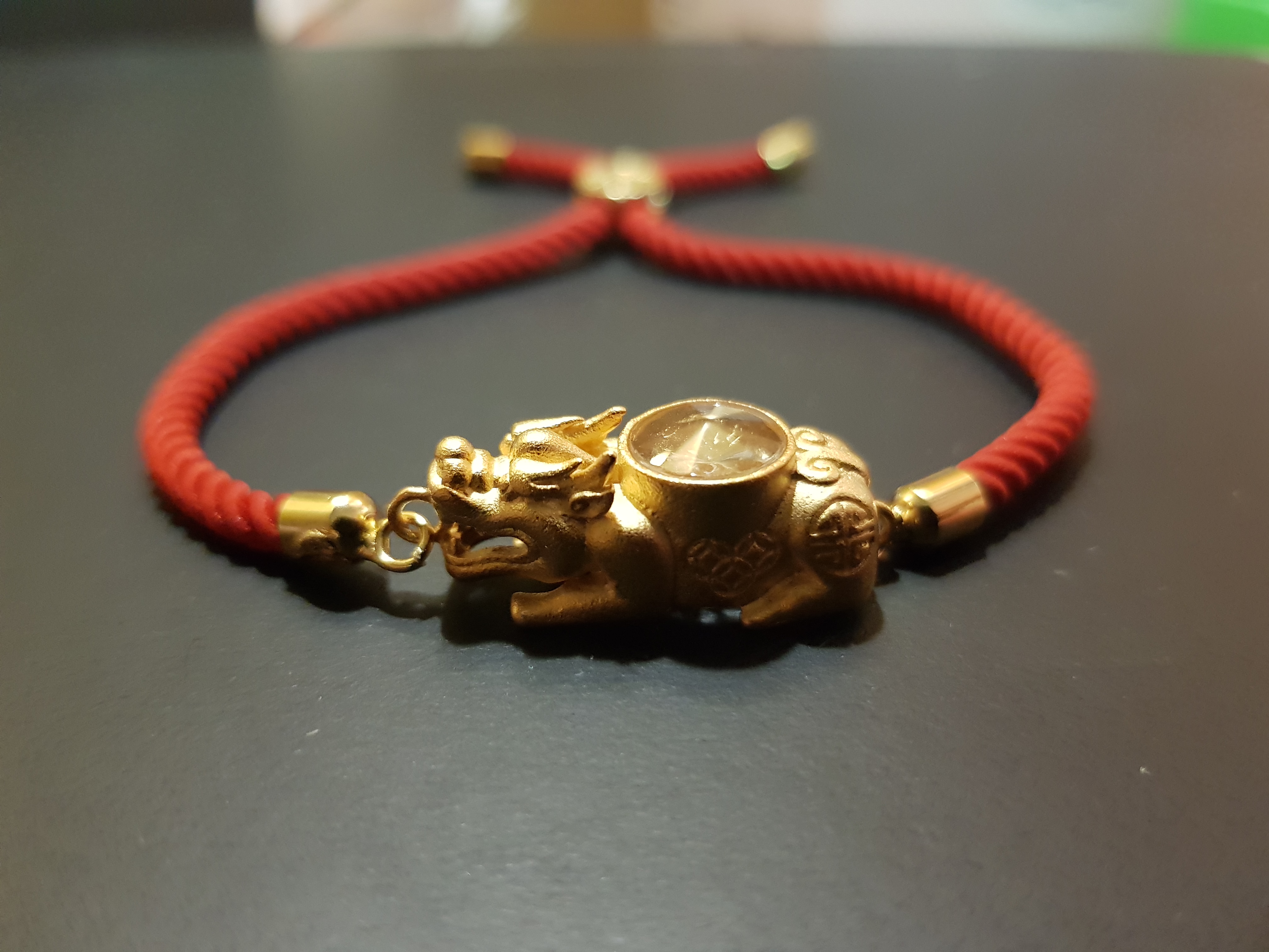 วัตถุมงคลสำหรับเสริมดวงของทุกปีนักษัตรที่ดี คือ ปี่เซียะคู่บารมี เสริมโชค เรียกทรัพย์ ร่ำรวย เงิน ทอง ปัดเป่าสิ่งชั่วร้าย เก็บเงินทองไม่รั่วไหลพร้อมกังหัน แชกงหมิว "กังหันนำโชค" จะหมุนแต่สิ่งดี ๆ เข้ามาในชีวิต