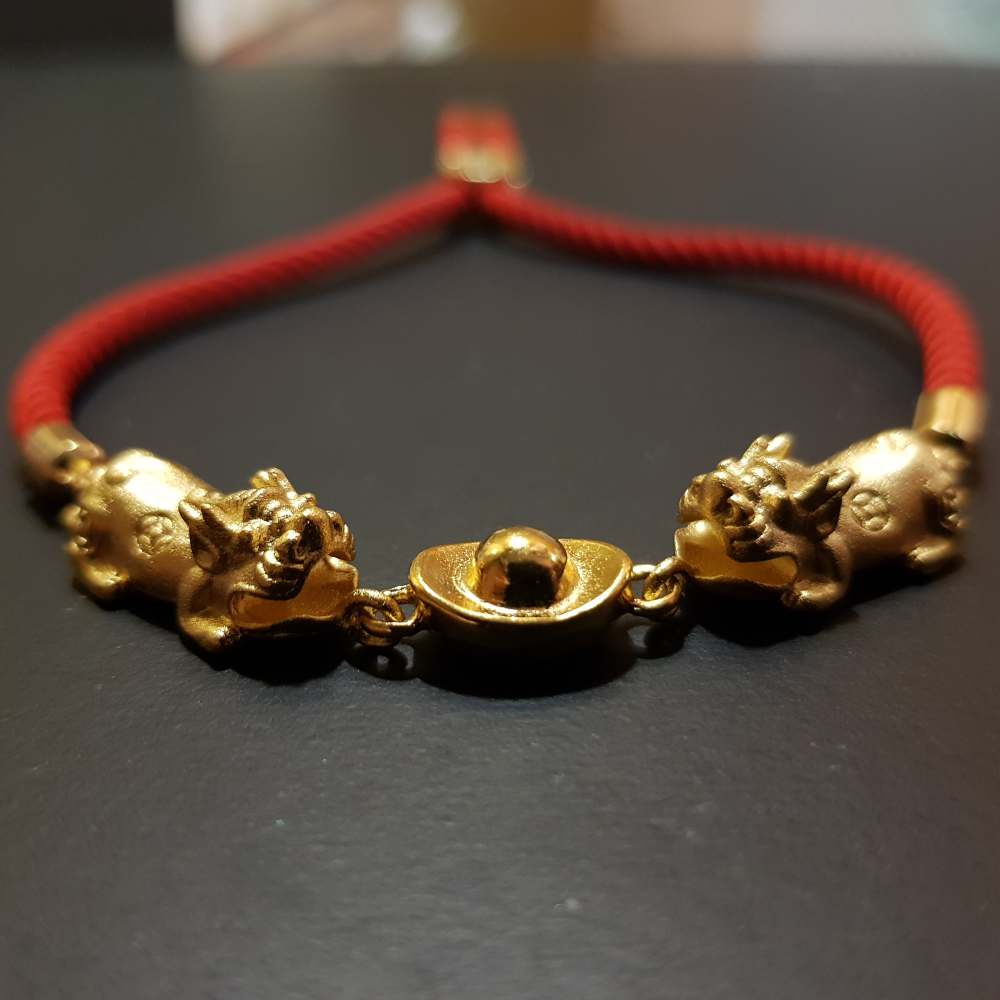 วัตถุมงคลสำหรับเสริมดวงของทุกปีนักษัตรที่ดี คือ ปี่เซียะคู่บารมี เสริมโชค เรียกทรัพย์ ร่ำรวย เงิน ทอง ปัดเป่าสิ่งชั่วร้าย เก็บเงินทองไม่รั่วไหลพร้อมก้อนเงิน สัญลักษณ์ของความมั่งคั่ง มั่งมี