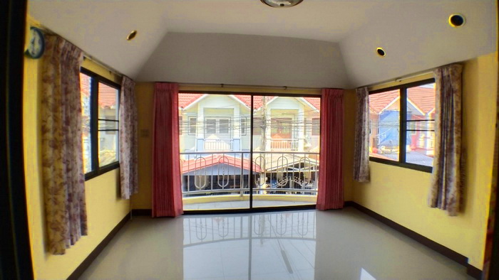 ทาวน์เฮ้าส์ ม.อ่าวพฤกษา ใกล้ ม.เกษตรศาสตร์ ศรีราชา อ่าวอุดม ติดนิคมแหลมฉบัง ทุ่งสุขลา ศรีราชา ชลบุรี บ้านสวย ต่อเติมพร้อมอยู่