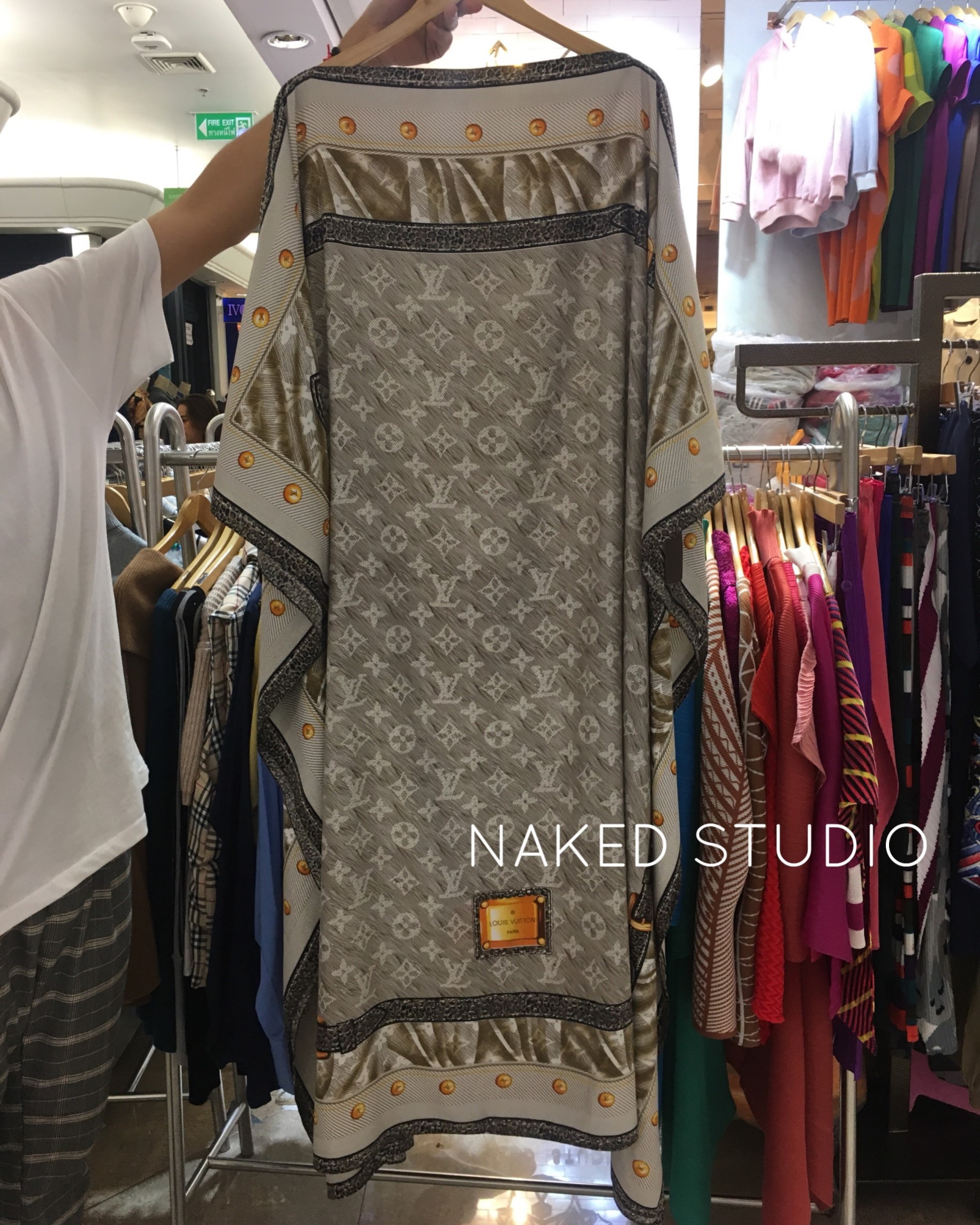 แม็กซี่เดรส เดรสยาวลายสวยหรู ผ้าดีมากๆๆงานป้ายแบรนด์ตามรูป