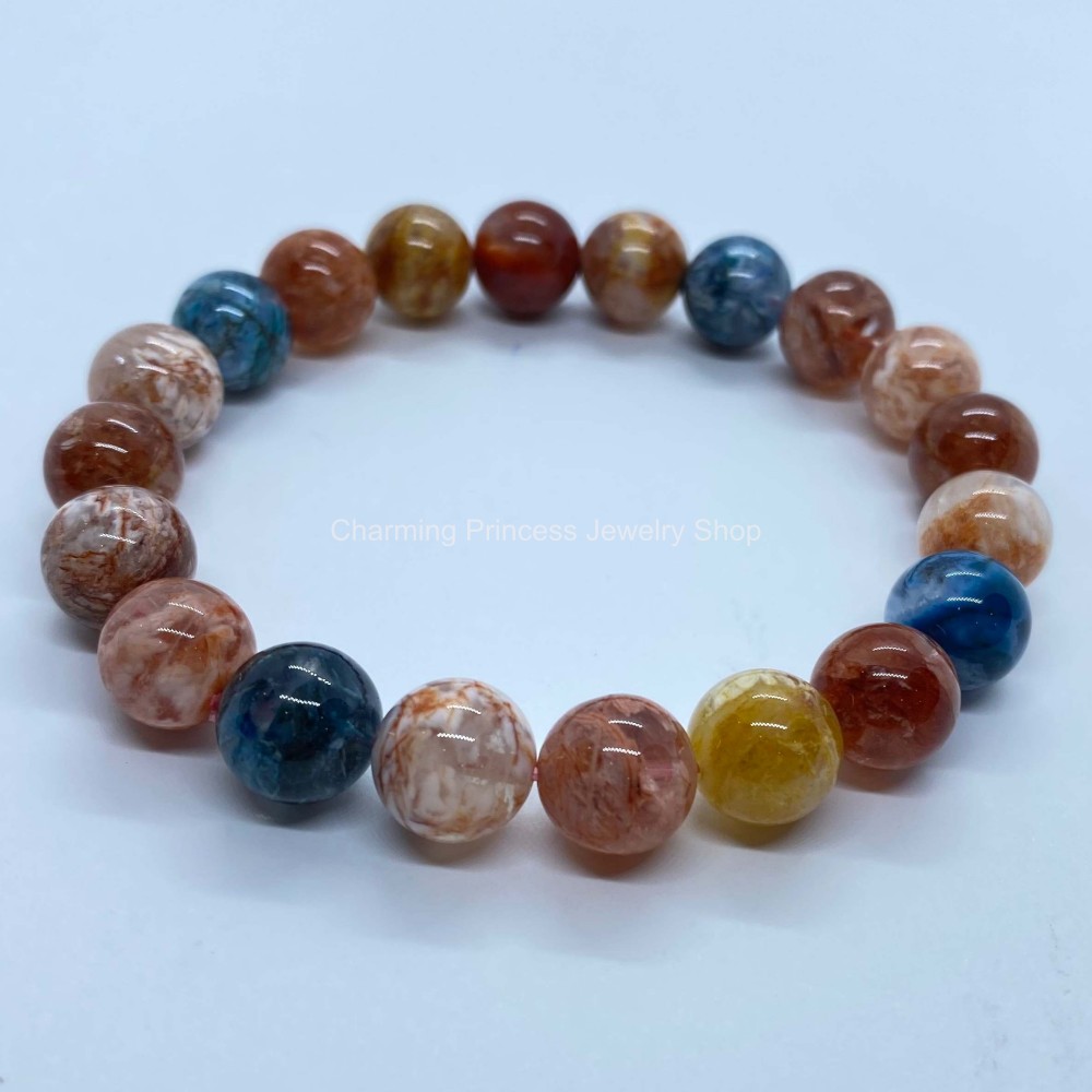 Sericite เซริไซต์ 10 มม เป็นตัวแทนทรัพย์สินและความร่ำรวย หินมงคลที่ช่วยดึงดูด เจริญก้าวหน้า รวมถึงทรัพย์สินเงินทองมาสู่ผู้ครอบครอง ช่วยนำพาชัยชนะและความสำเร็จในด้านสุขภาพ ช่วยทำให้ผ่อนคลายหายเครียดจากเรื่องต่างๆที่แบกเอาไว้อยู่ให้เบาลงและหายไป ทำให้ผู้ท