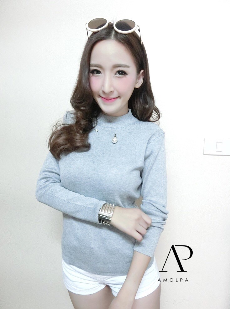 พร้อมส่ง !!! รอบ2 ขายดีมากๆ เสื้อไหมพรมแขนยาวทอละเอียด แถมอะไหล่มุขเป็นเข็มกลัดฟรี !!!! งานดี ของมีจำนวนจำกัด รีบสั่งเลยจ้า