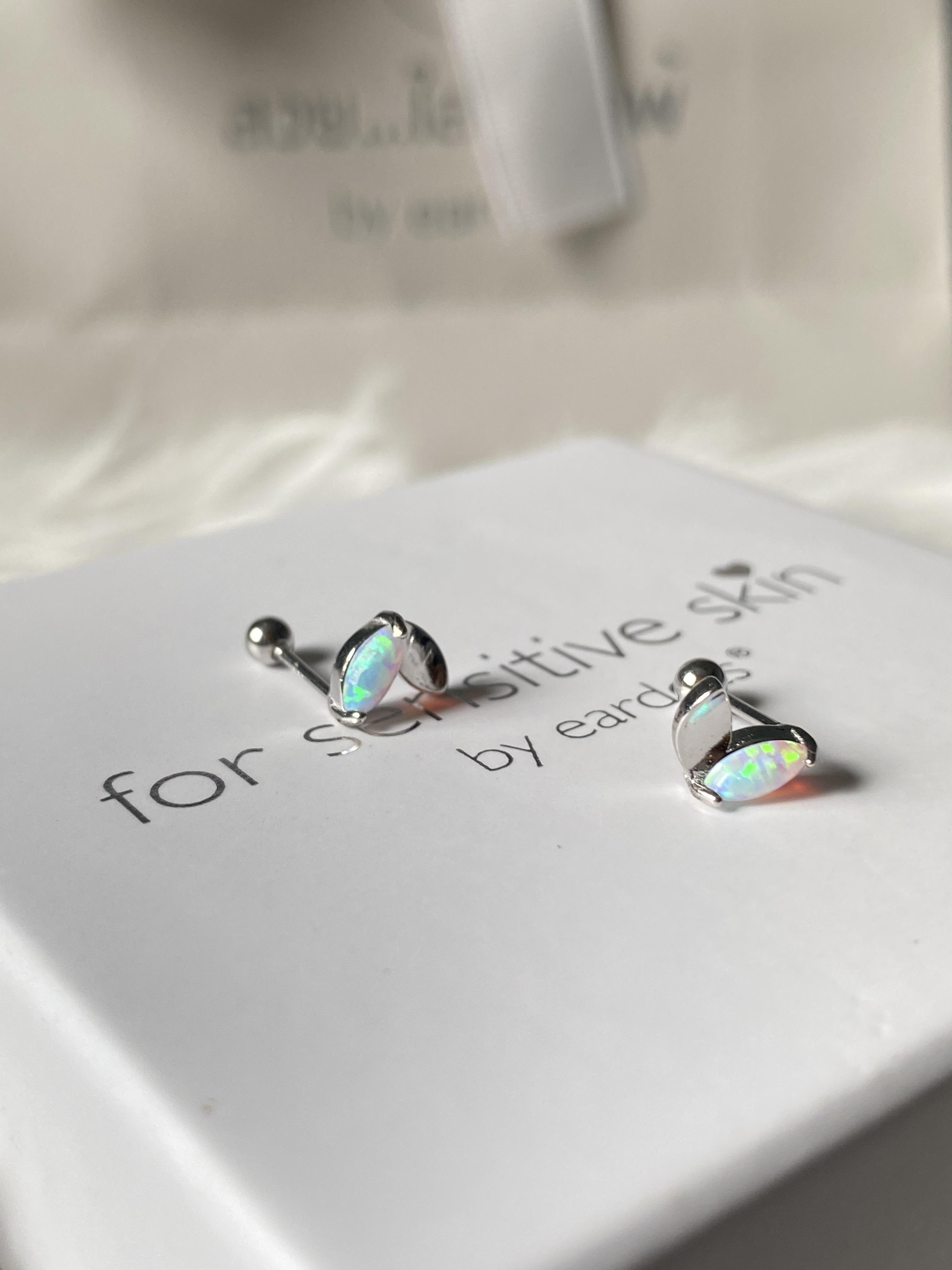 “เช็คสินค้าทัก line ก่อนโอนนะคะ”ต่างหูสำหรับผิวแพ้ง่าย จิวเงินแท้ 92.5% ก้านมาตรฐาน แบบขันน็อต Bifly(ราคา/ข้าง)_ES749